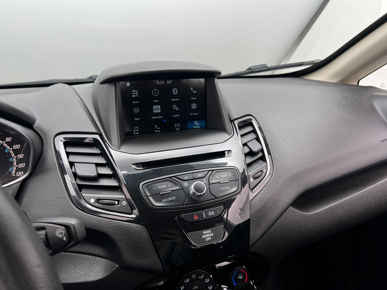 Thumbnail: 2019 Ford Fiesta - 4