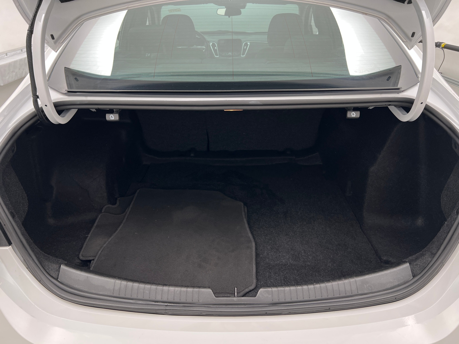 Thumbnail: 2024 Chevrolet Malibu - 7