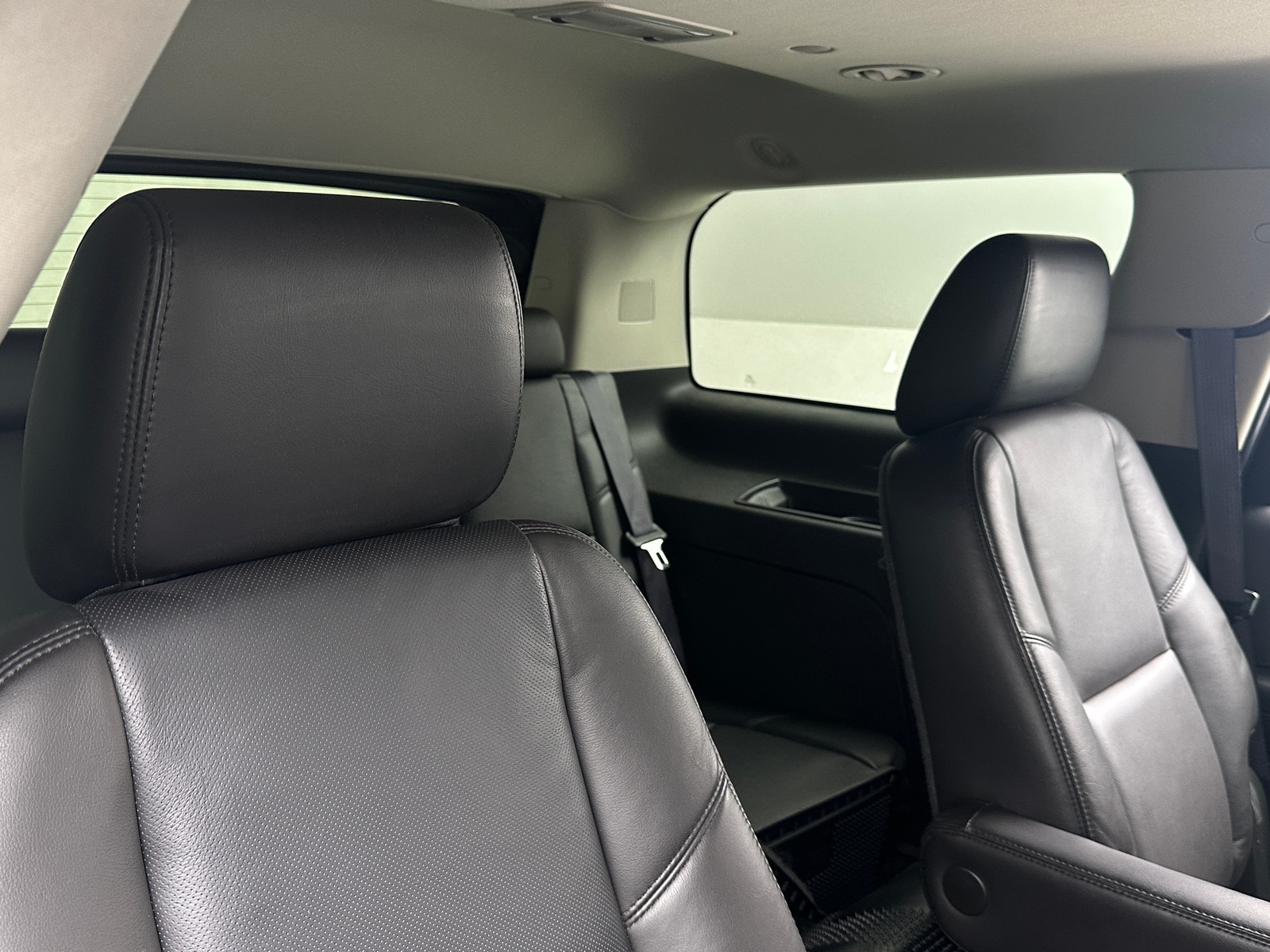 Thumbnail: 2011 Cadillac Escalade - 5