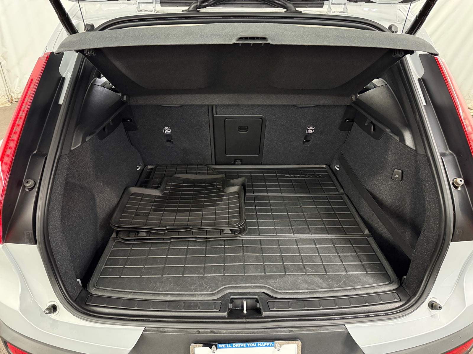 Thumbnail: 2020 Volvo XC40 - 6