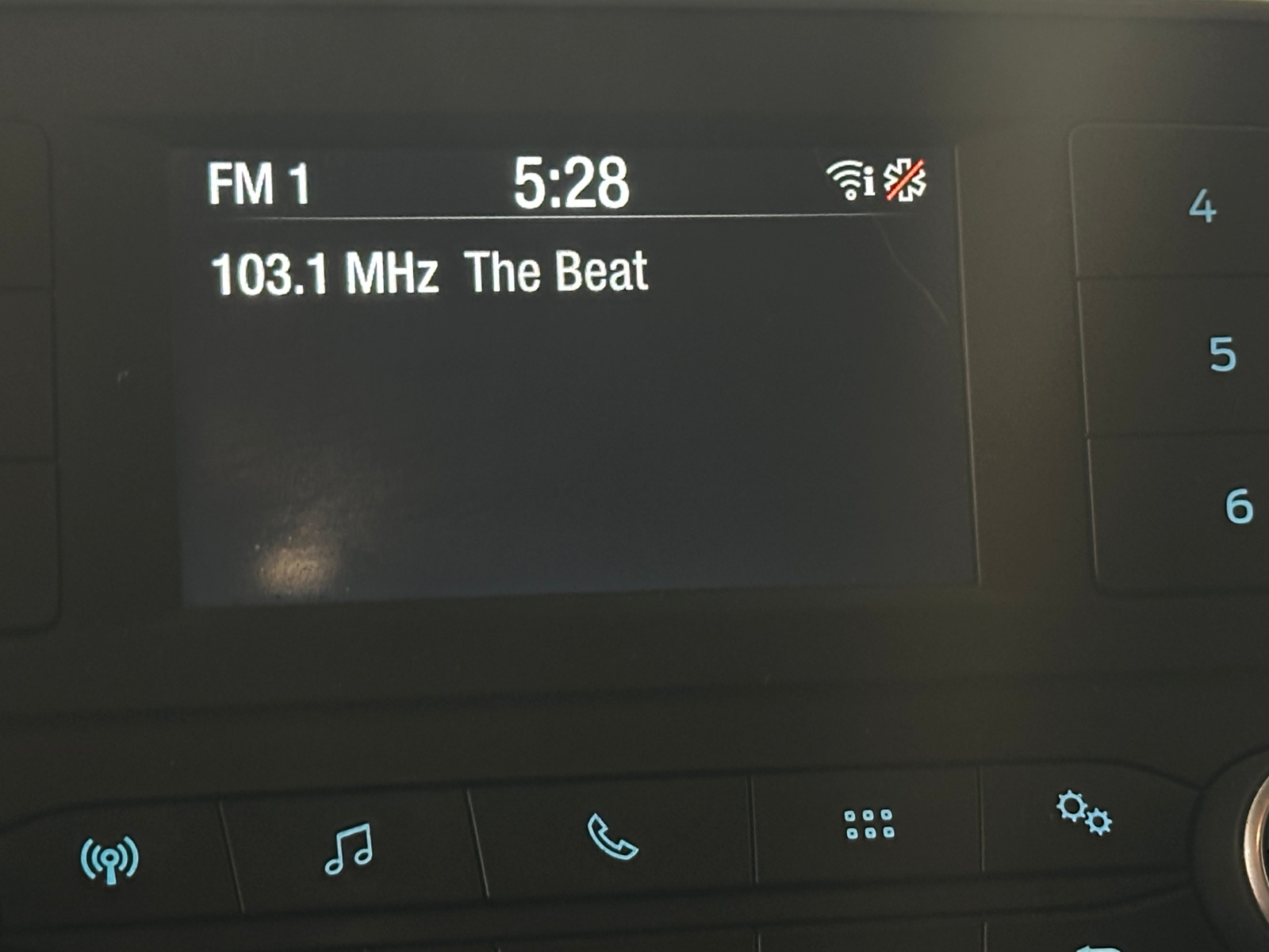 Thumbnail: 2021 Ford EcoSport - 4