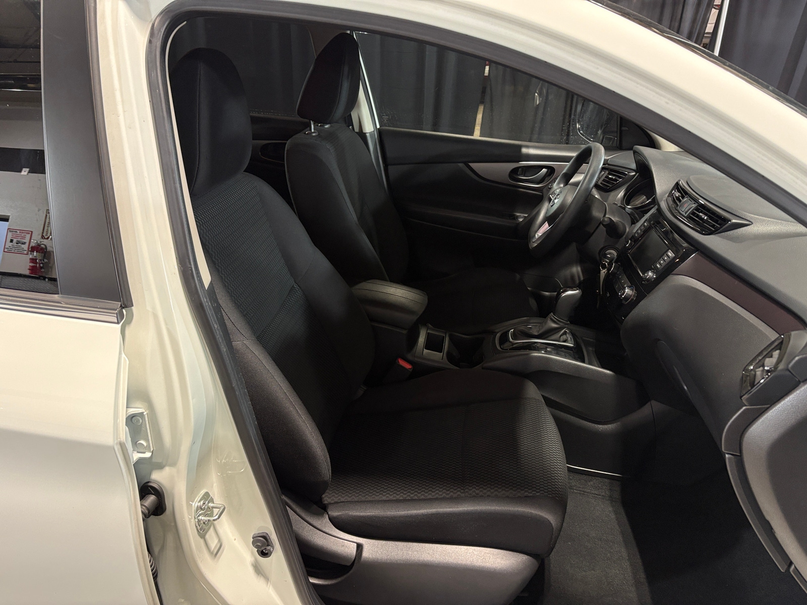 Thumbnail: 2020 Nissan Rogue Sport - 2