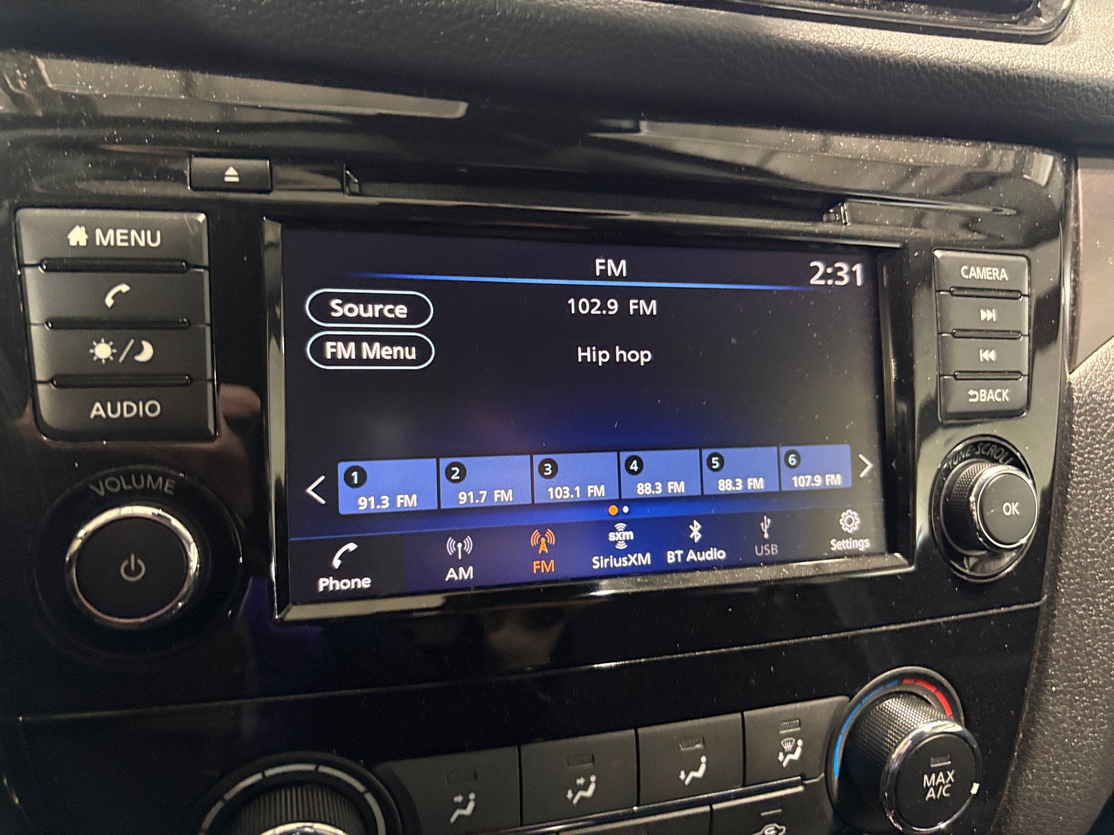 Thumbnail: 2020 Nissan Rogue Sport - 4