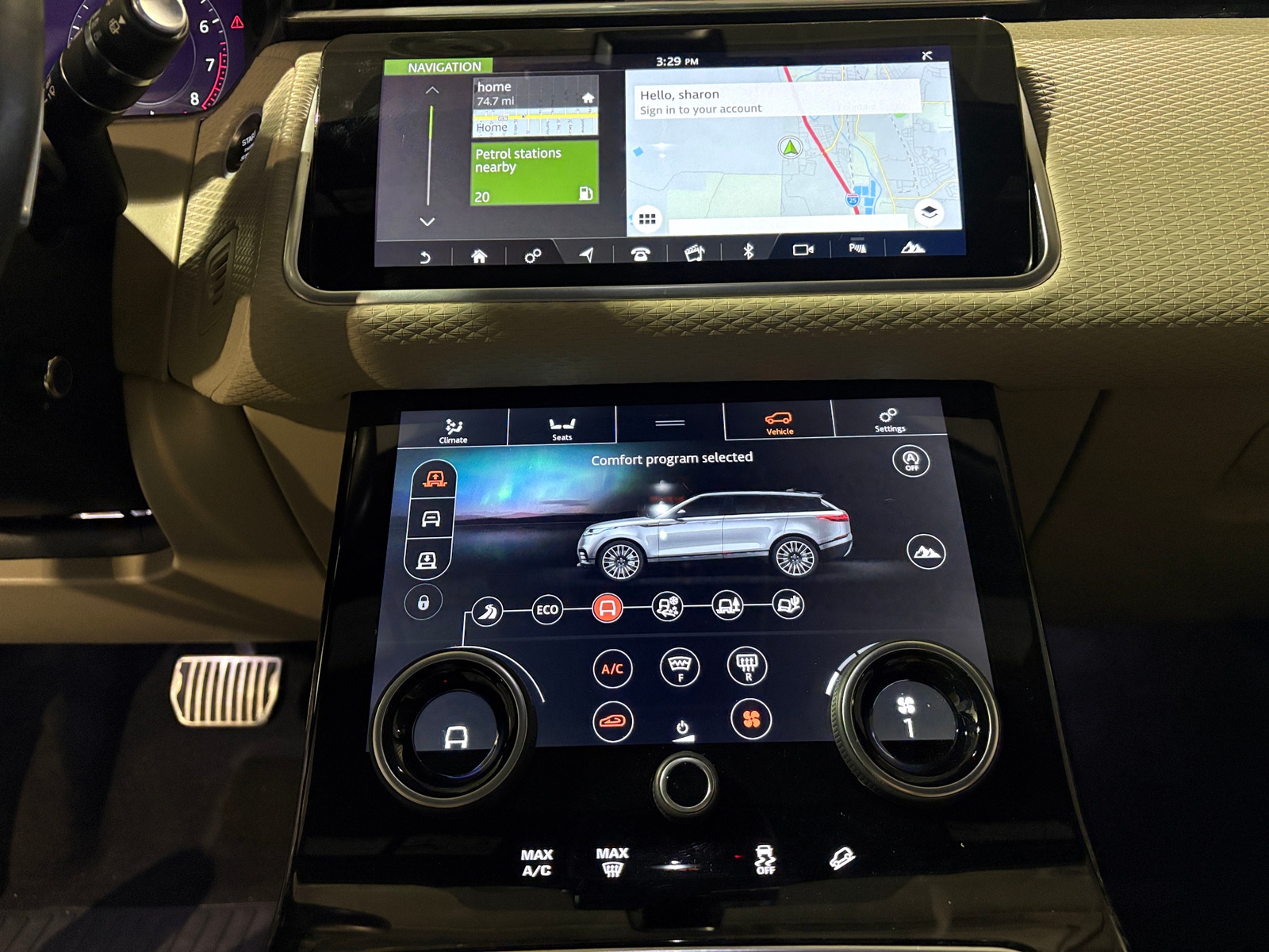 Thumbnail: 2018 Land Rover Range Rover Velar - 3