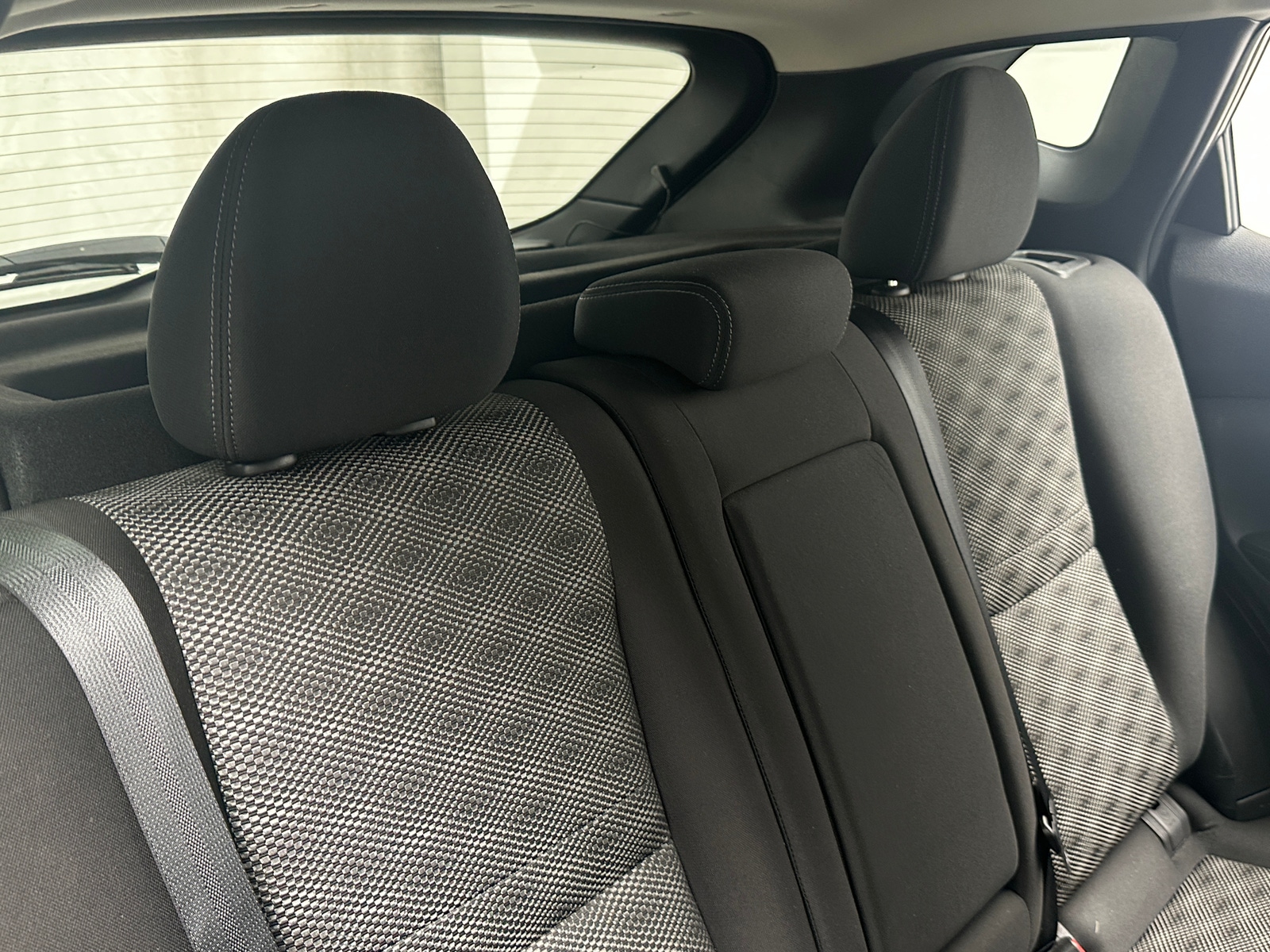 Thumbnail: 2019 Nissan Rogue Sport - 6