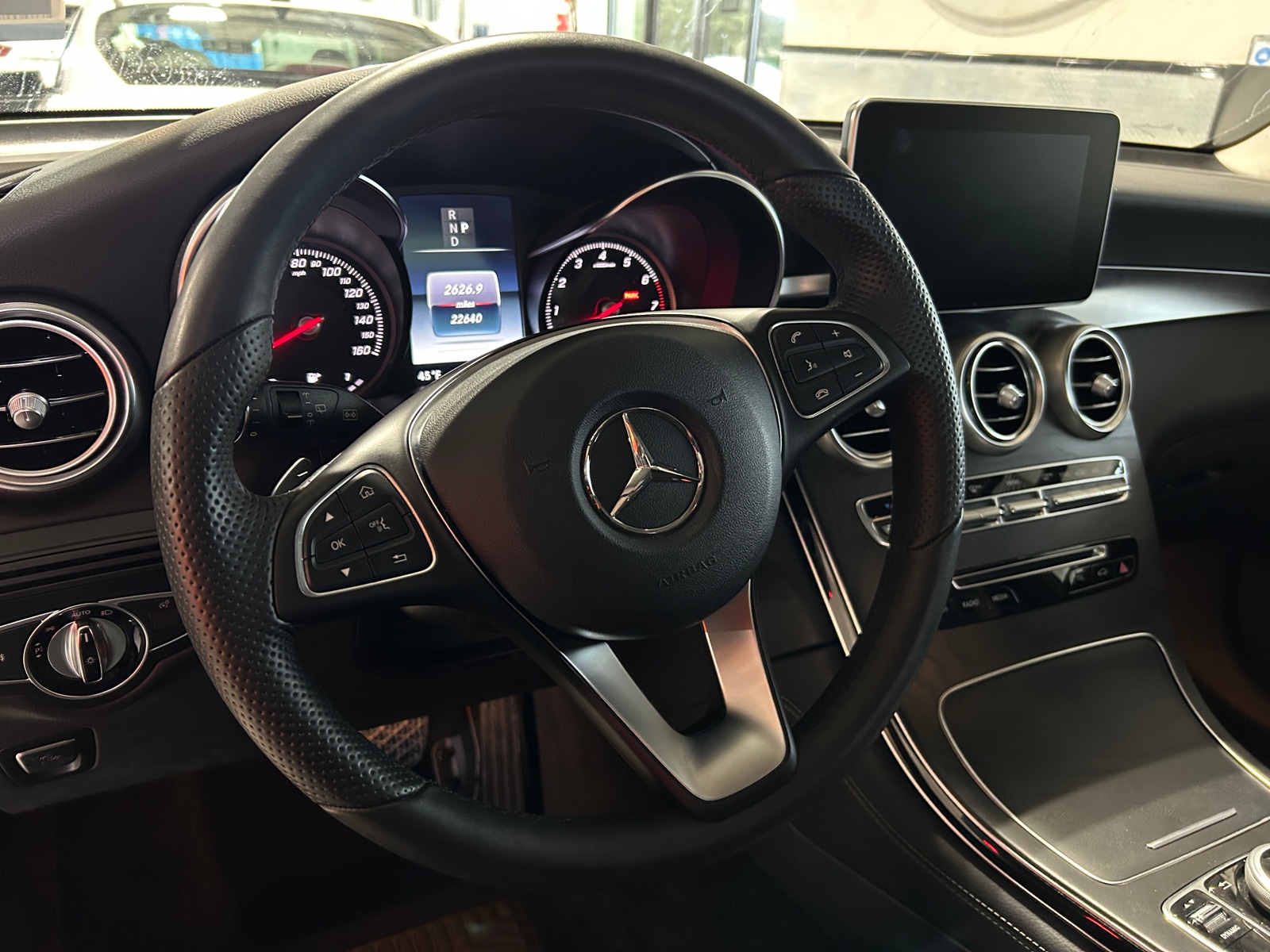 Thumbnail: 2016 Mercedes-Benz GLC - 4