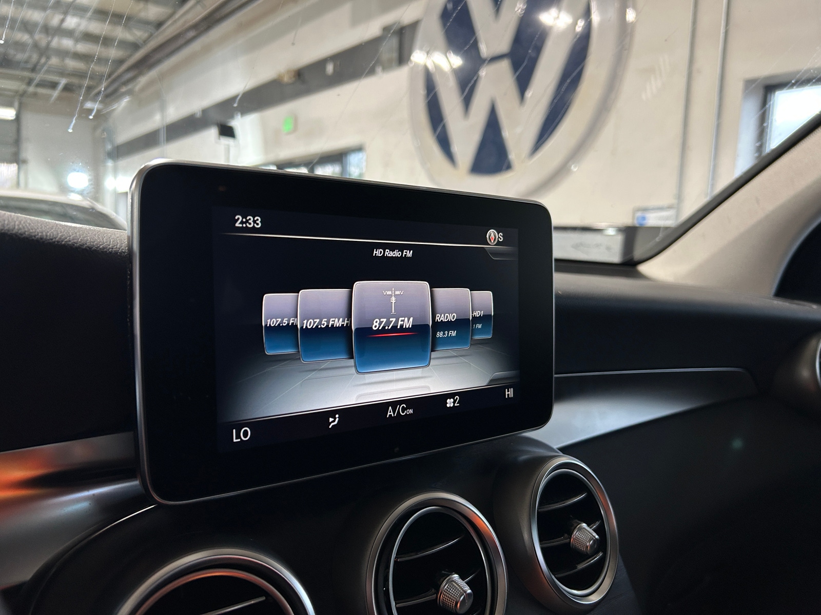 Thumbnail: 2016 Mercedes-Benz GLC - 3