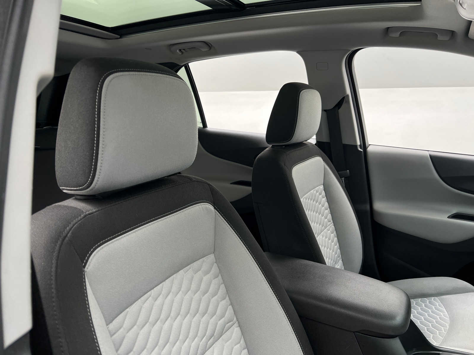 Thumbnail: 2018 Chevrolet Equinox - 2