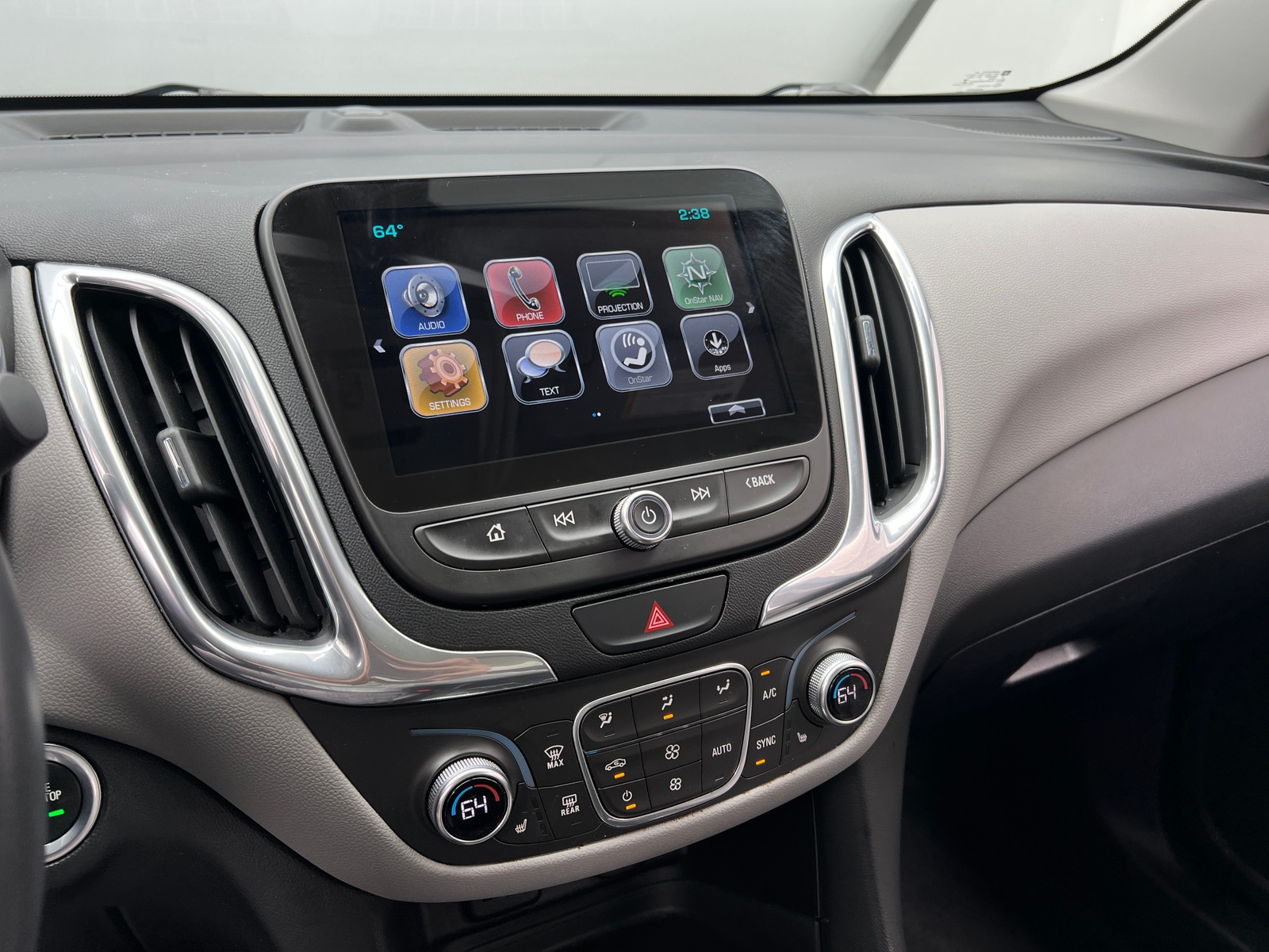 Thumbnail: 2018 Chevrolet Equinox - 4