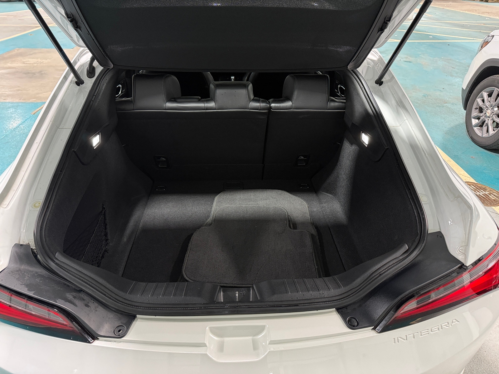 Thumbnail: 2023 Acura Integra - 6