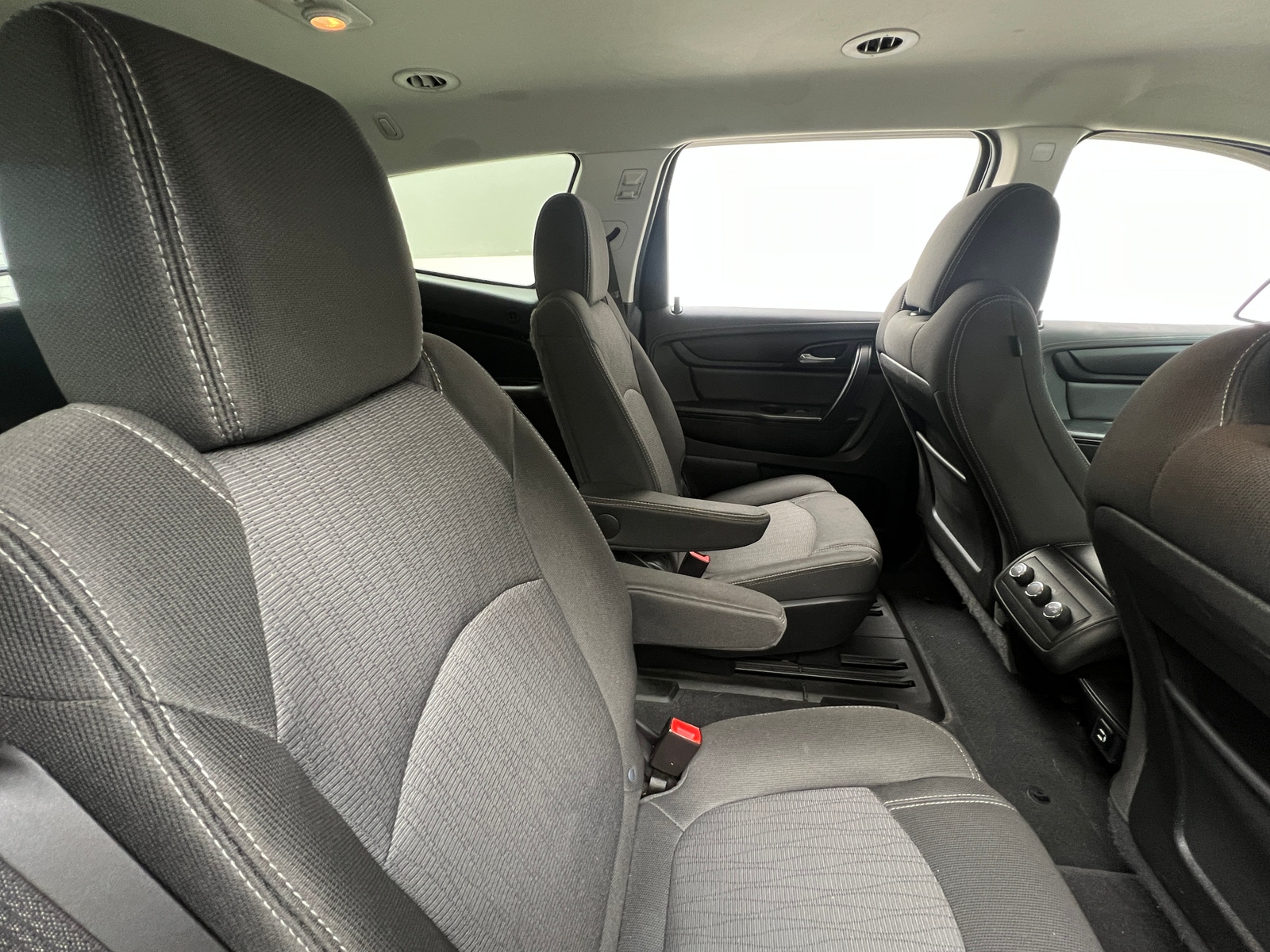 Thumbnail: 2017 Chevrolet Traverse - 6