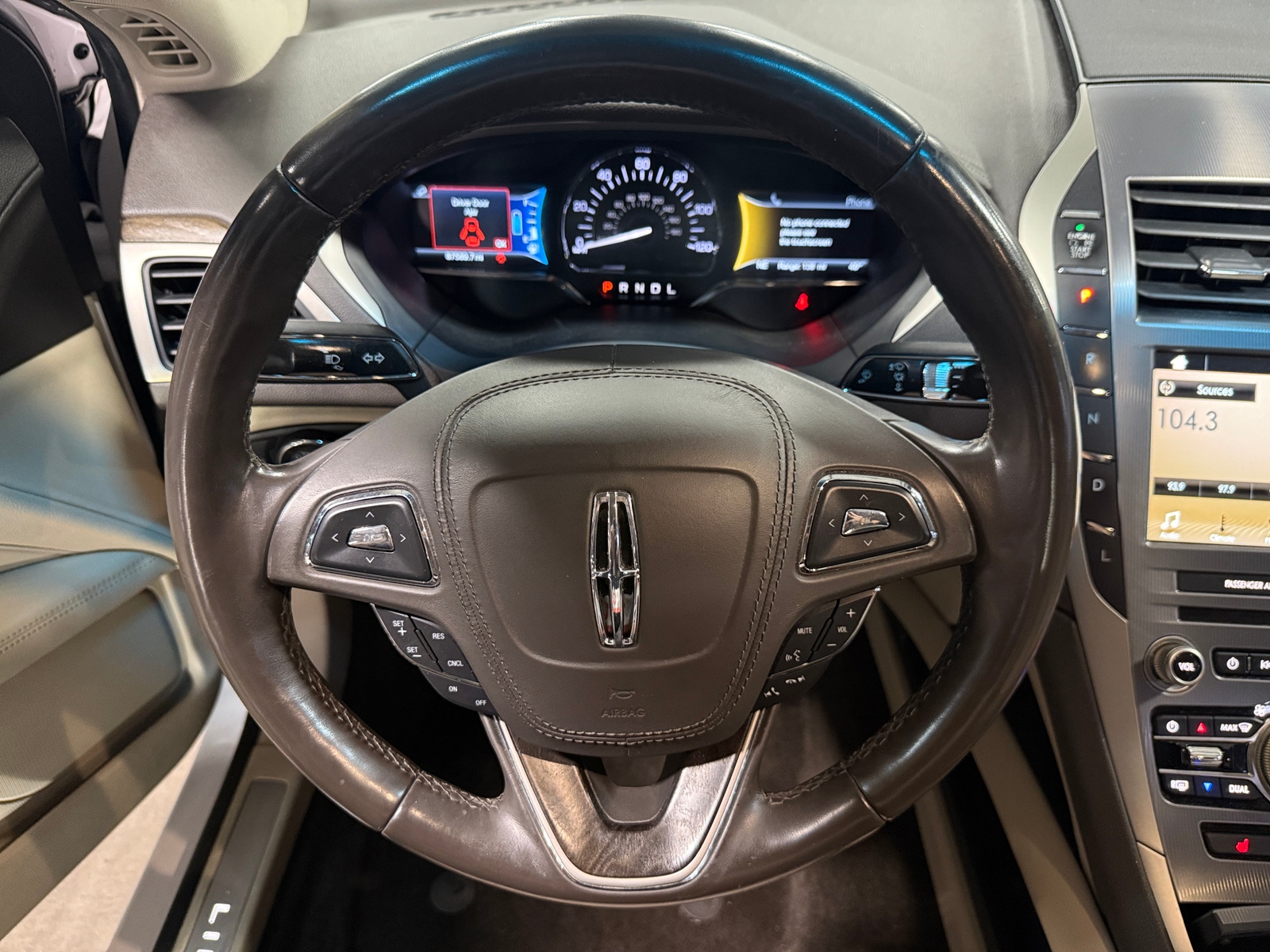 Thumbnail: 2018 Lincoln MKZ - 4