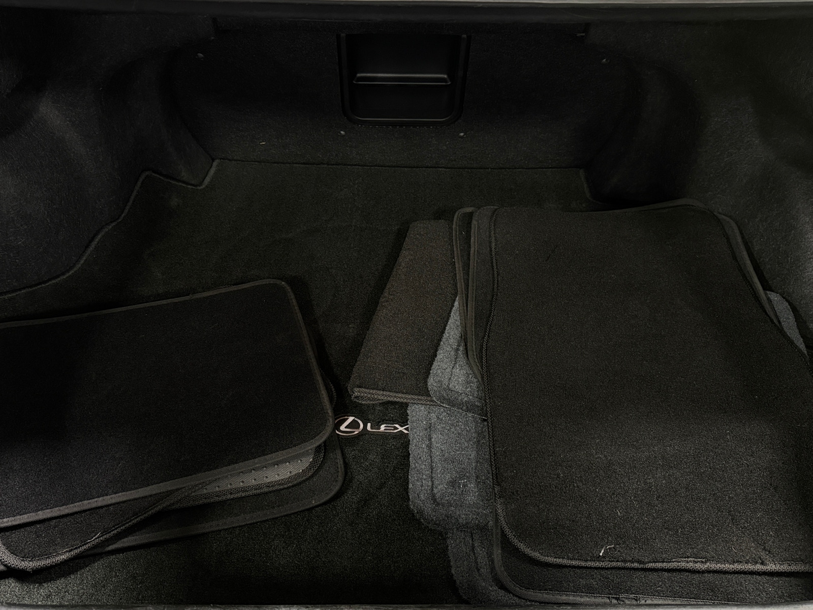 Thumbnail: 2012 Lexus ES - 6