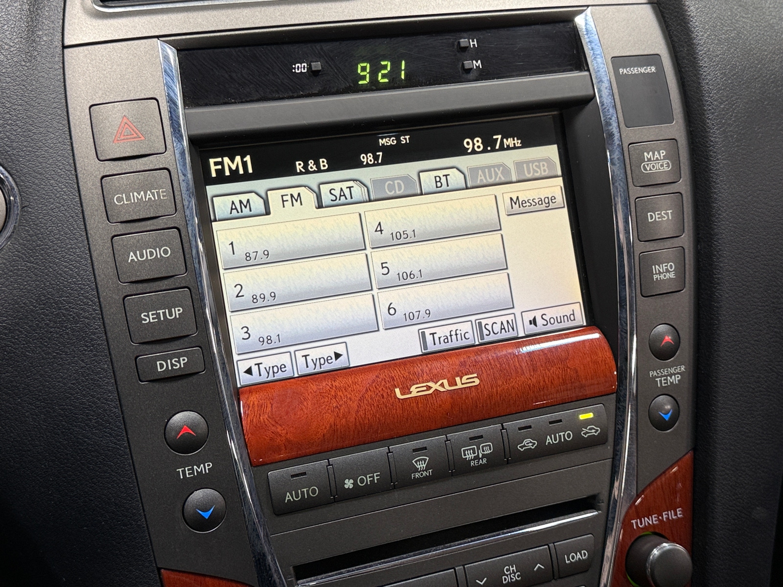 Thumbnail: 2012 Lexus ES - 3