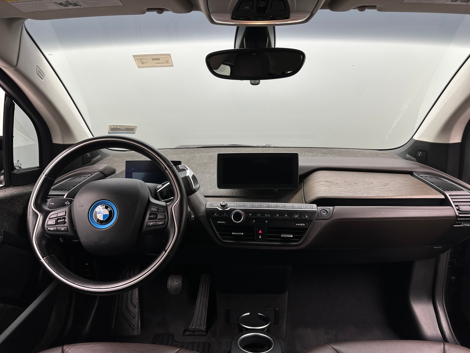 Thumbnail: 2017 BMW i3 - 3