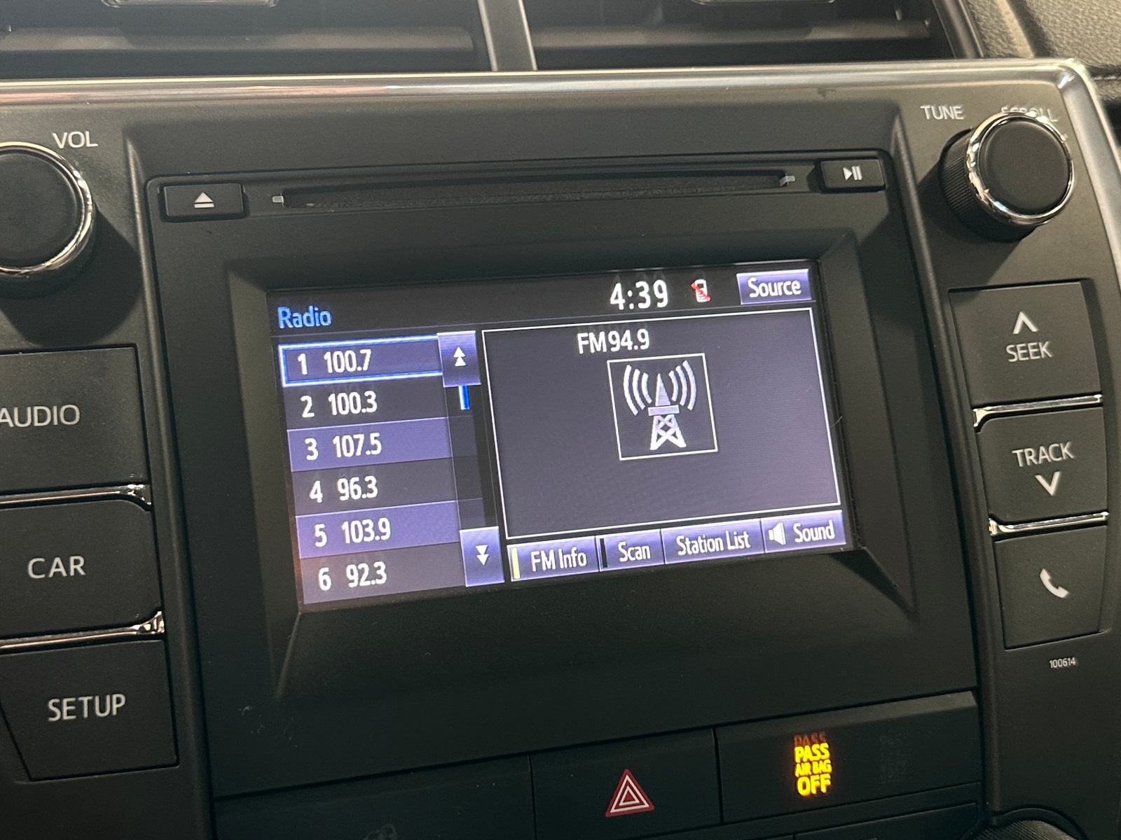 Thumbnail: 2017 Toyota Camry - 4