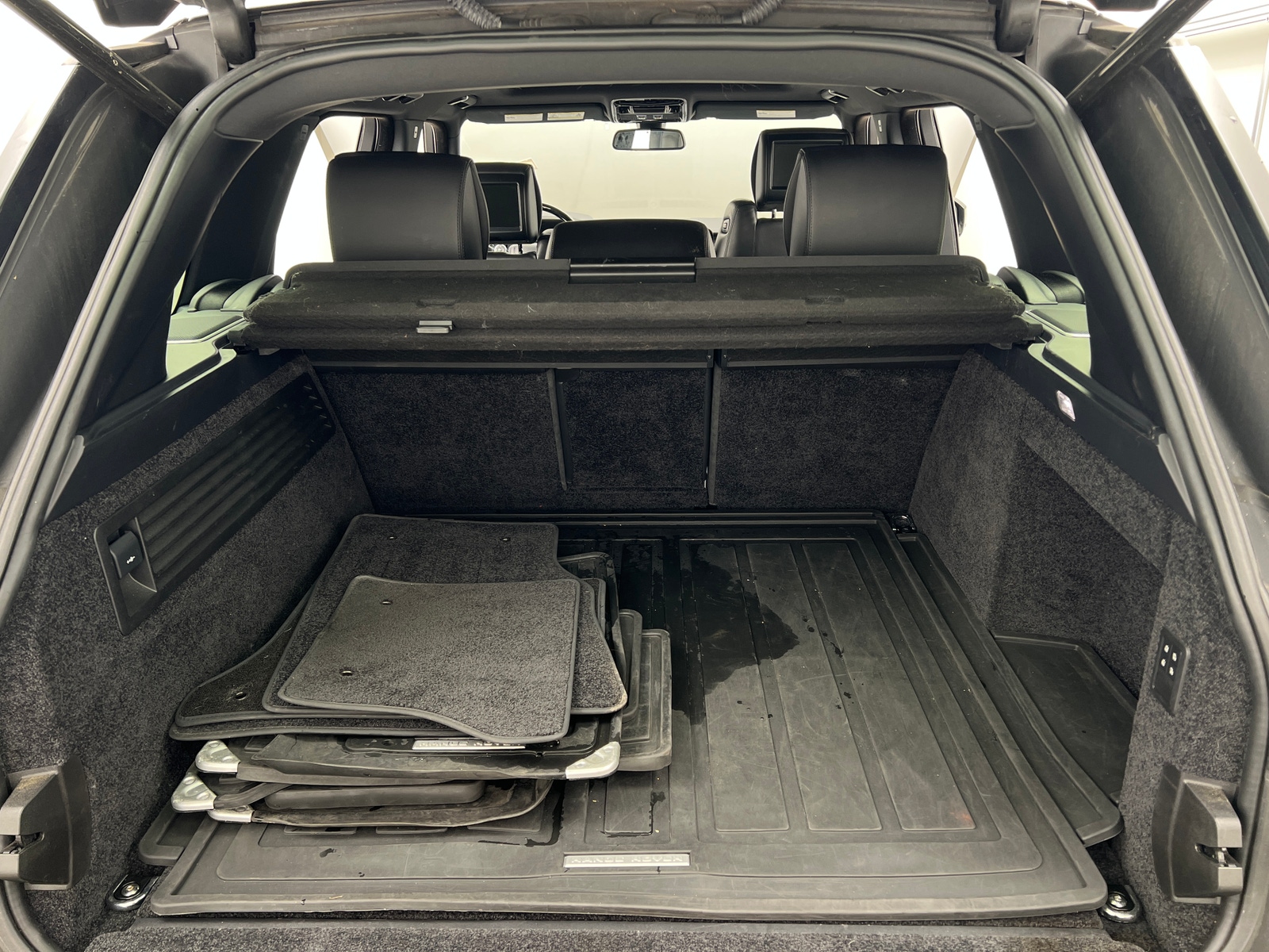 Thumbnail: 2016 Land Rover Range Rover - 6