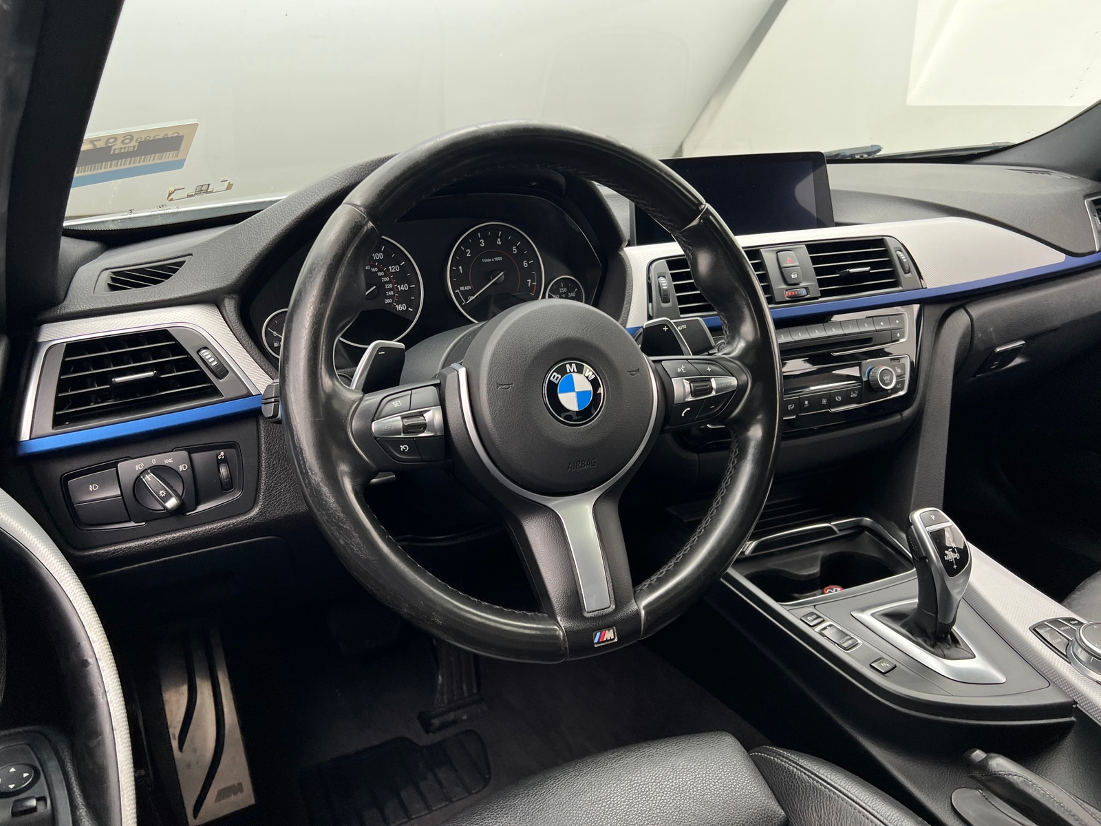 Thumbnail: 2017 BMW 3 Series - 4