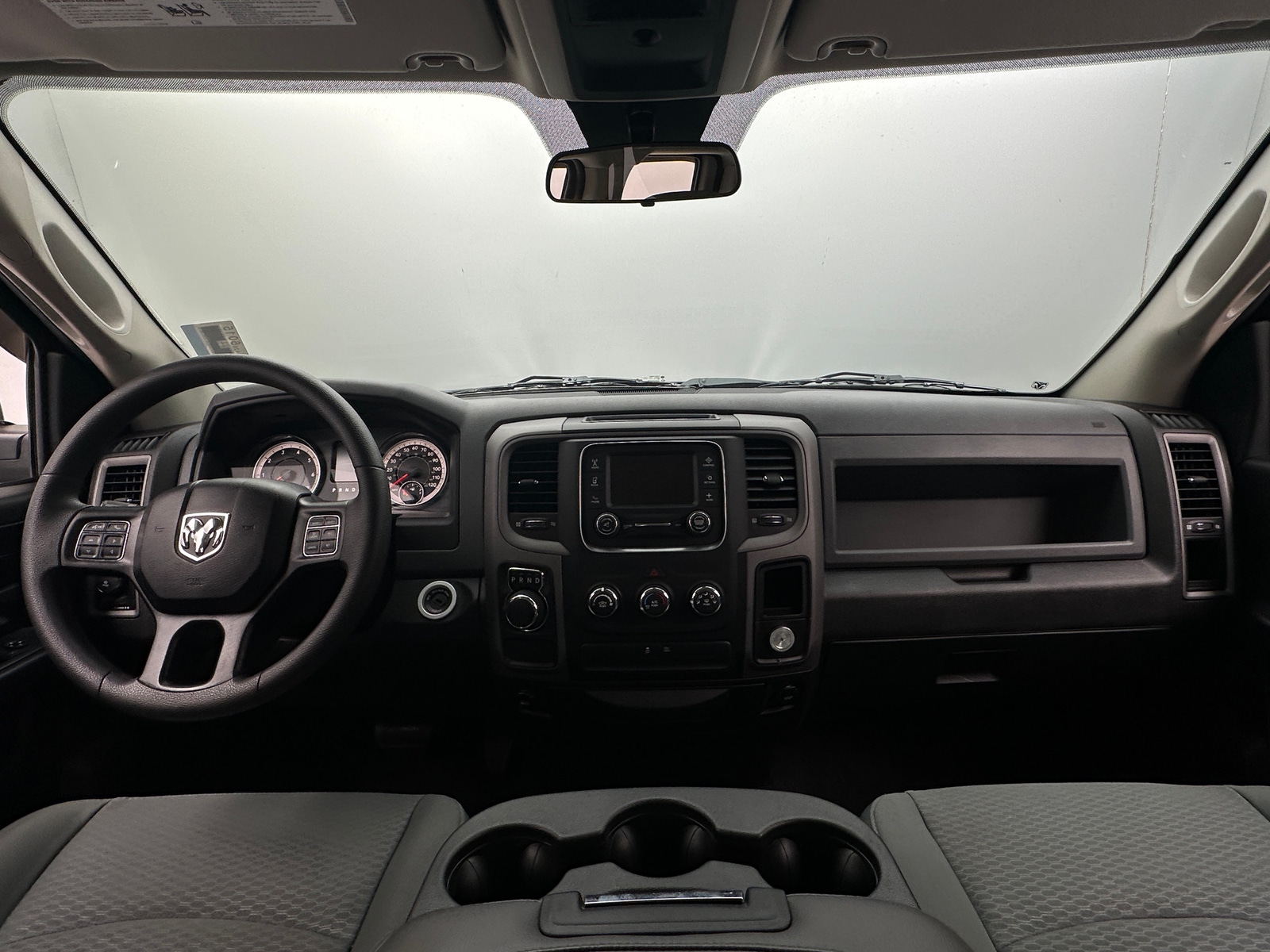 Thumbnail: 2019 RAM 1500 Classic - 3