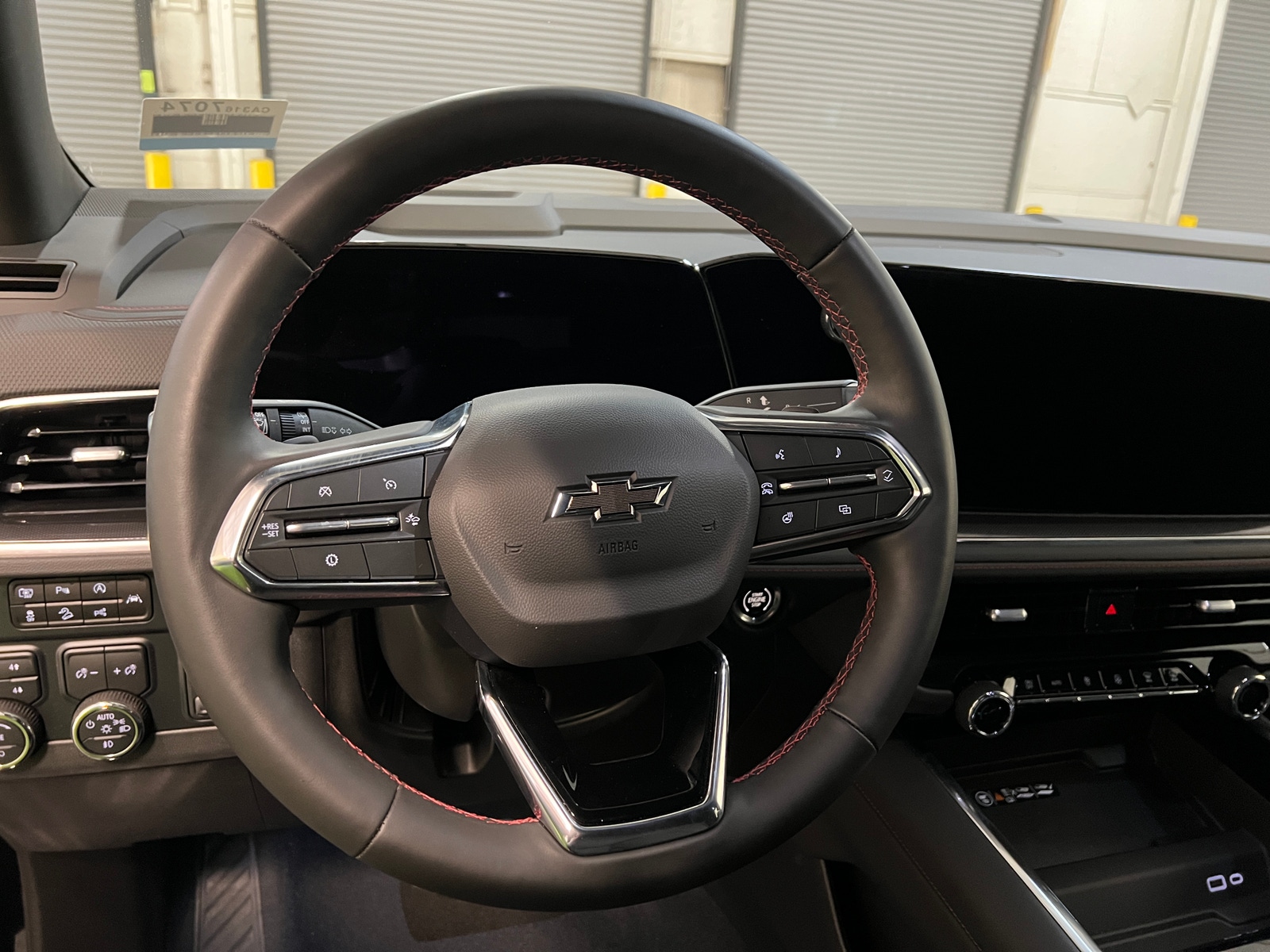 Thumbnail: 2025 Chevrolet Tahoe - 4