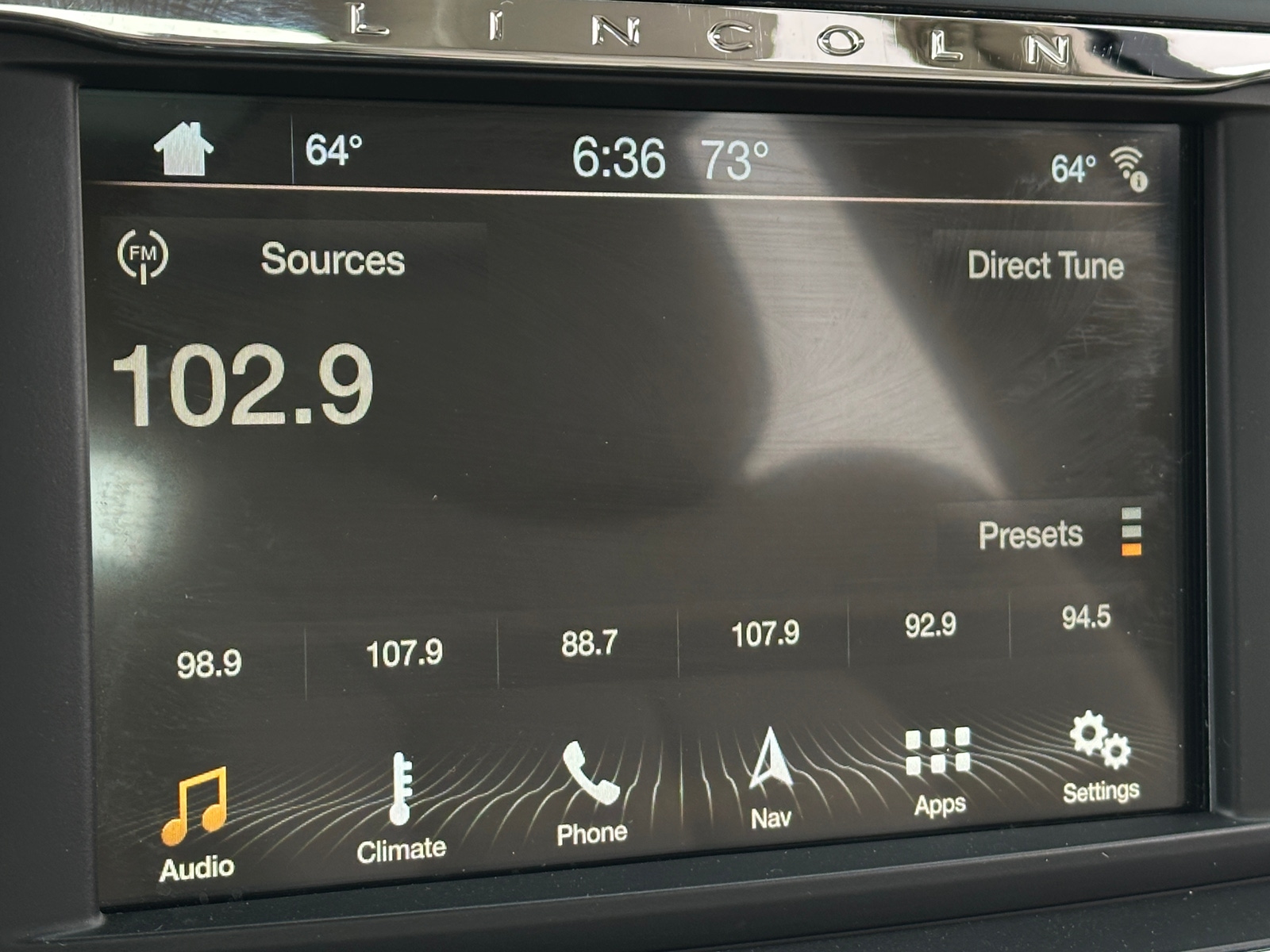 Thumbnail: 2017 Lincoln Continental - 3