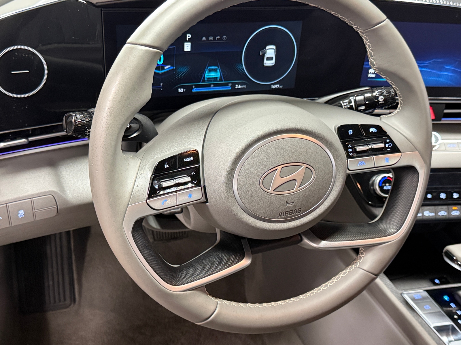 Thumbnail: 2025 Hyundai Elantra - 5