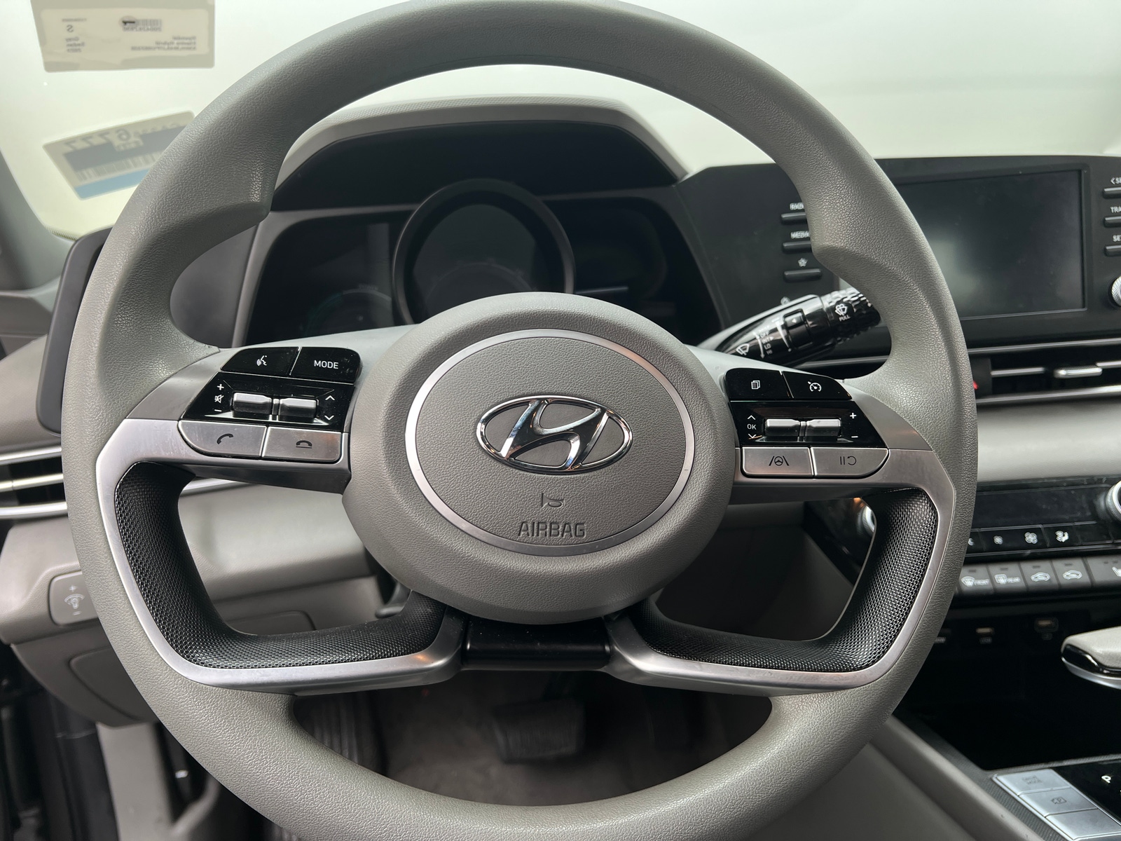 Thumbnail: 2023 Hyundai Elantra - 5