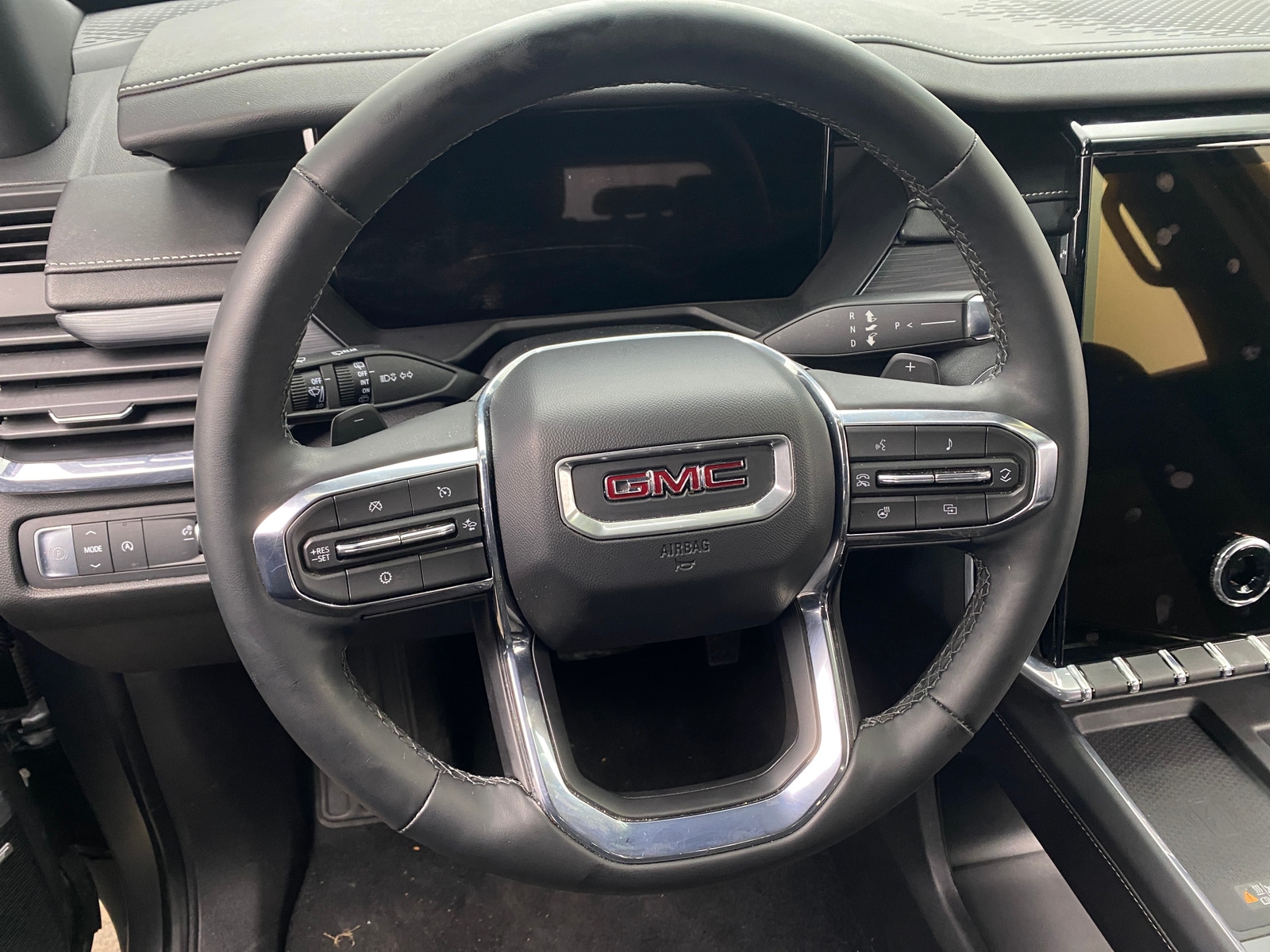 Thumbnail: 2025 GMC Acadia - 5