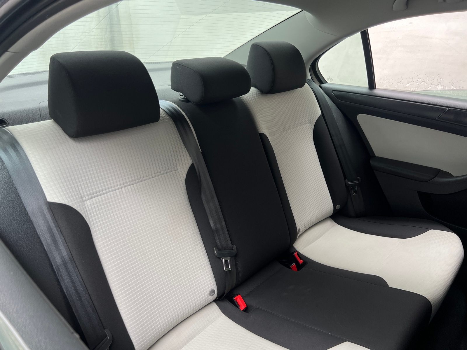 Thumbnail: 2015 Volkswagen Jetta - 6