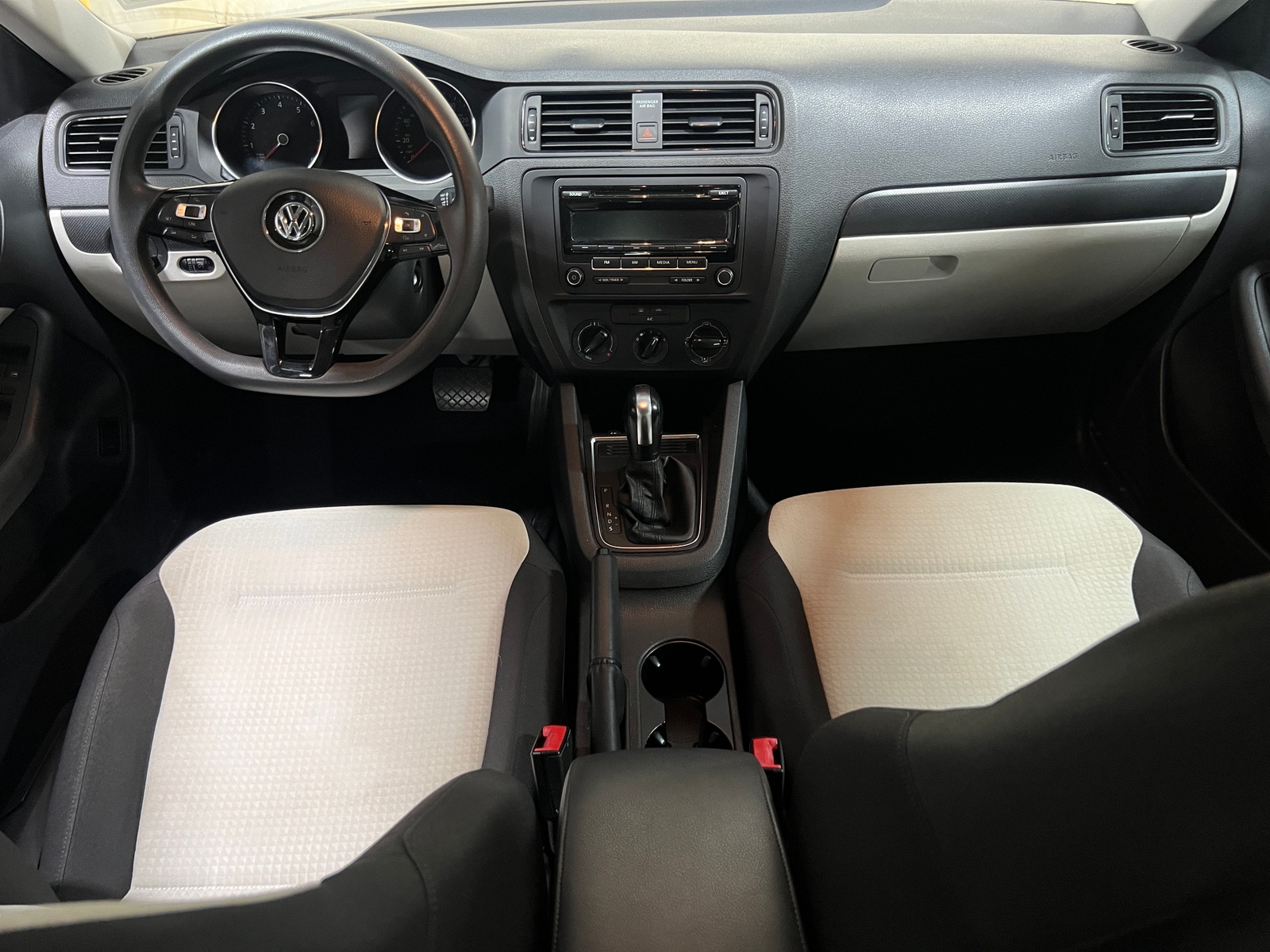 Thumbnail: 2015 Volkswagen Jetta - 3