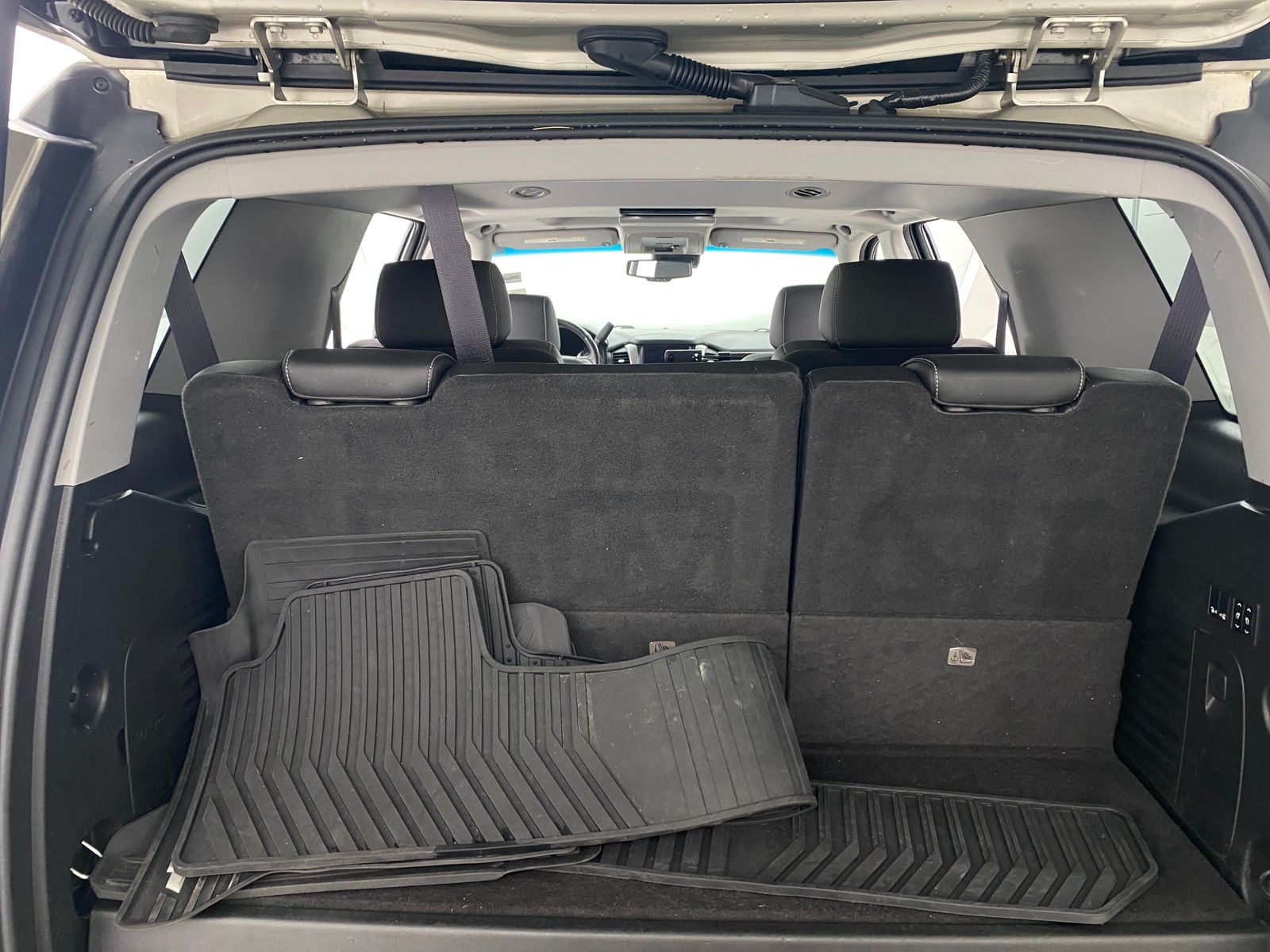 Thumbnail: 2016 Chevrolet Tahoe - 6