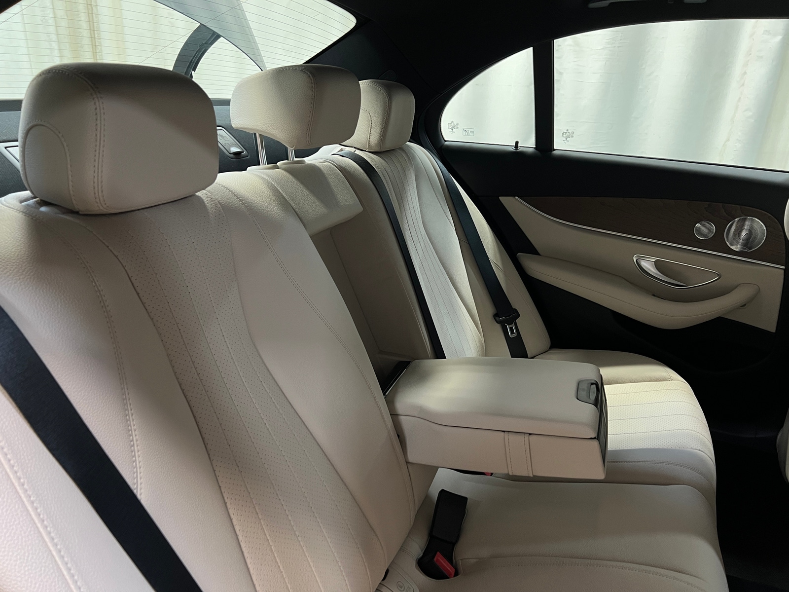 Thumbnail: 2020 Mercedes-Benz E-Class - 5