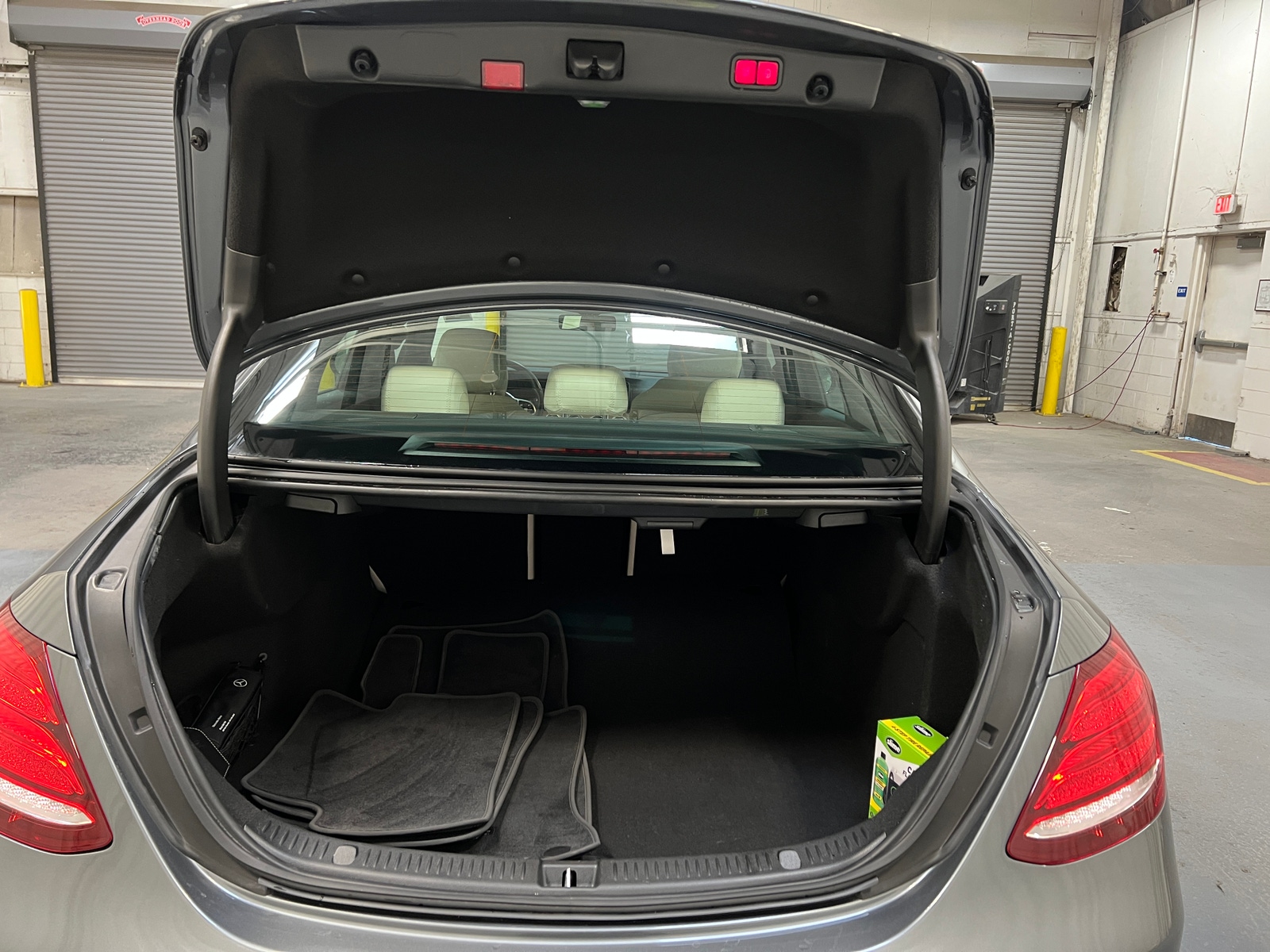 Thumbnail: 2020 Mercedes-Benz E-Class - 6