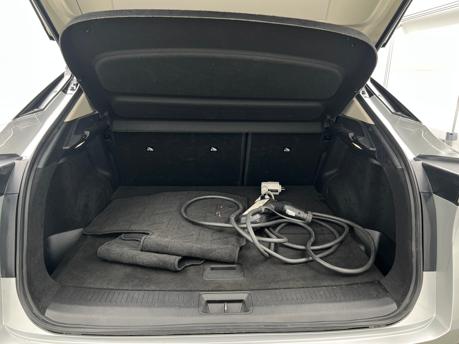 Thumbnail: 2023 Nissan Ariya - 6