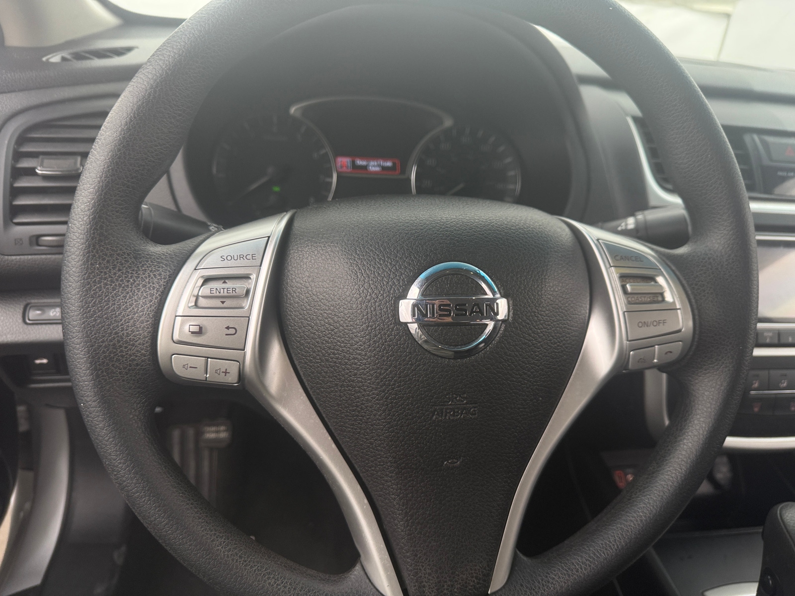 Thumbnail: 2018 Nissan Altima - 5