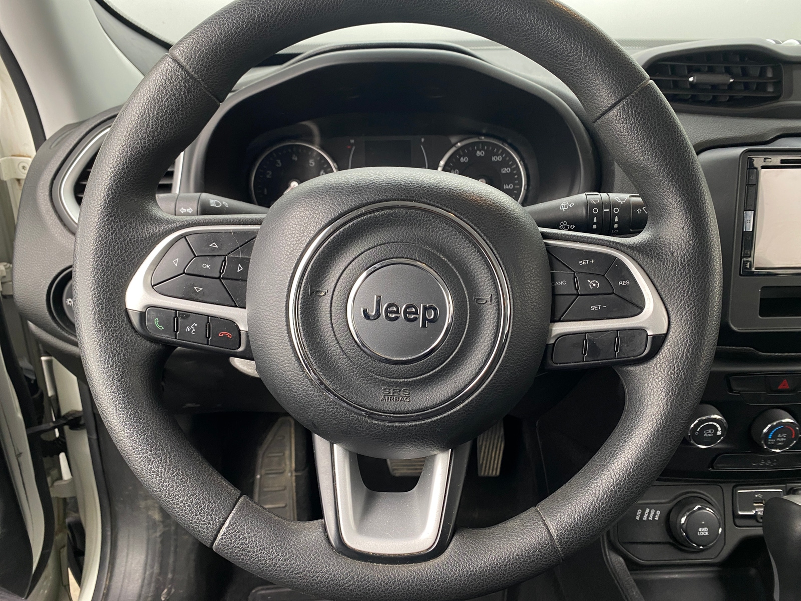 Thumbnail: 2018 Jeep Renegade - 5