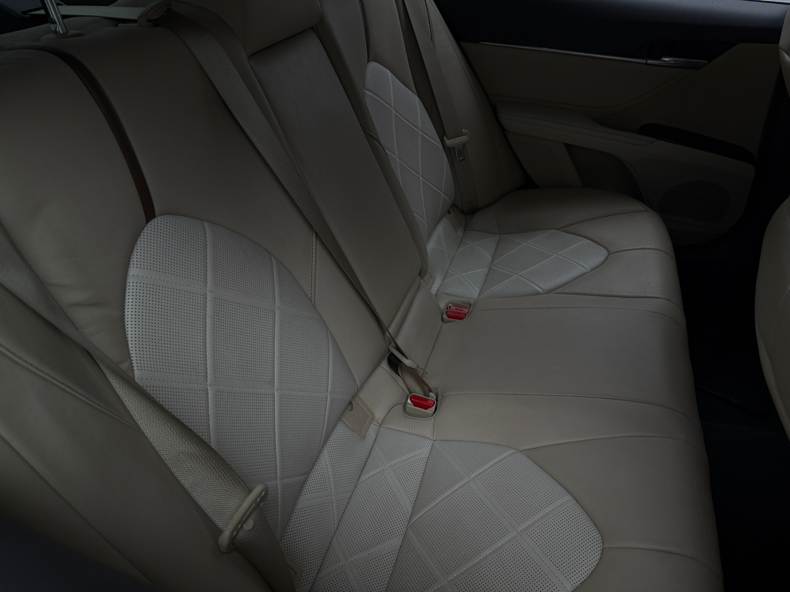 Thumbnail: 2018 Toyota Camry - 5