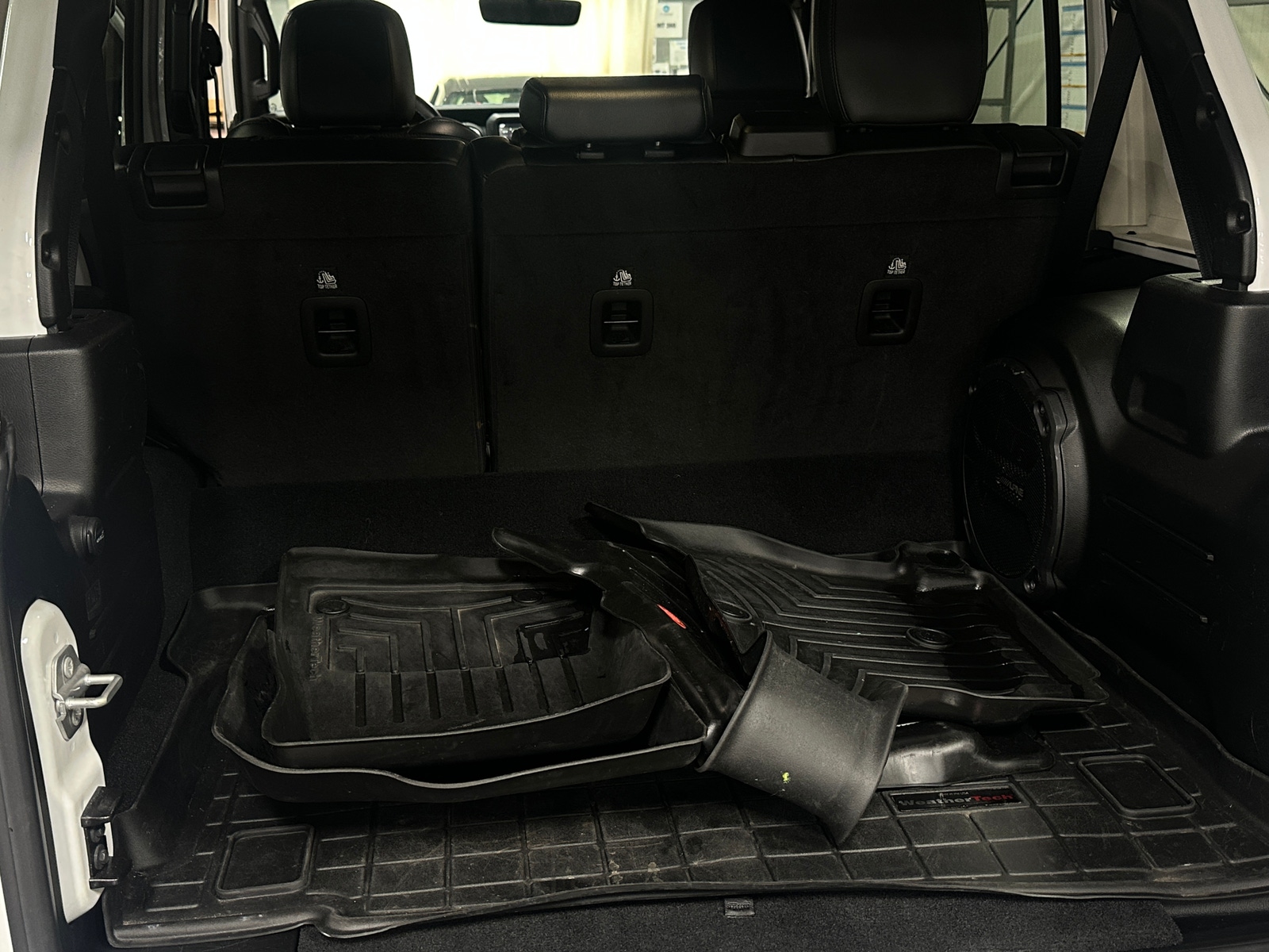 Thumbnail: 2022 Jeep Wrangler - 6