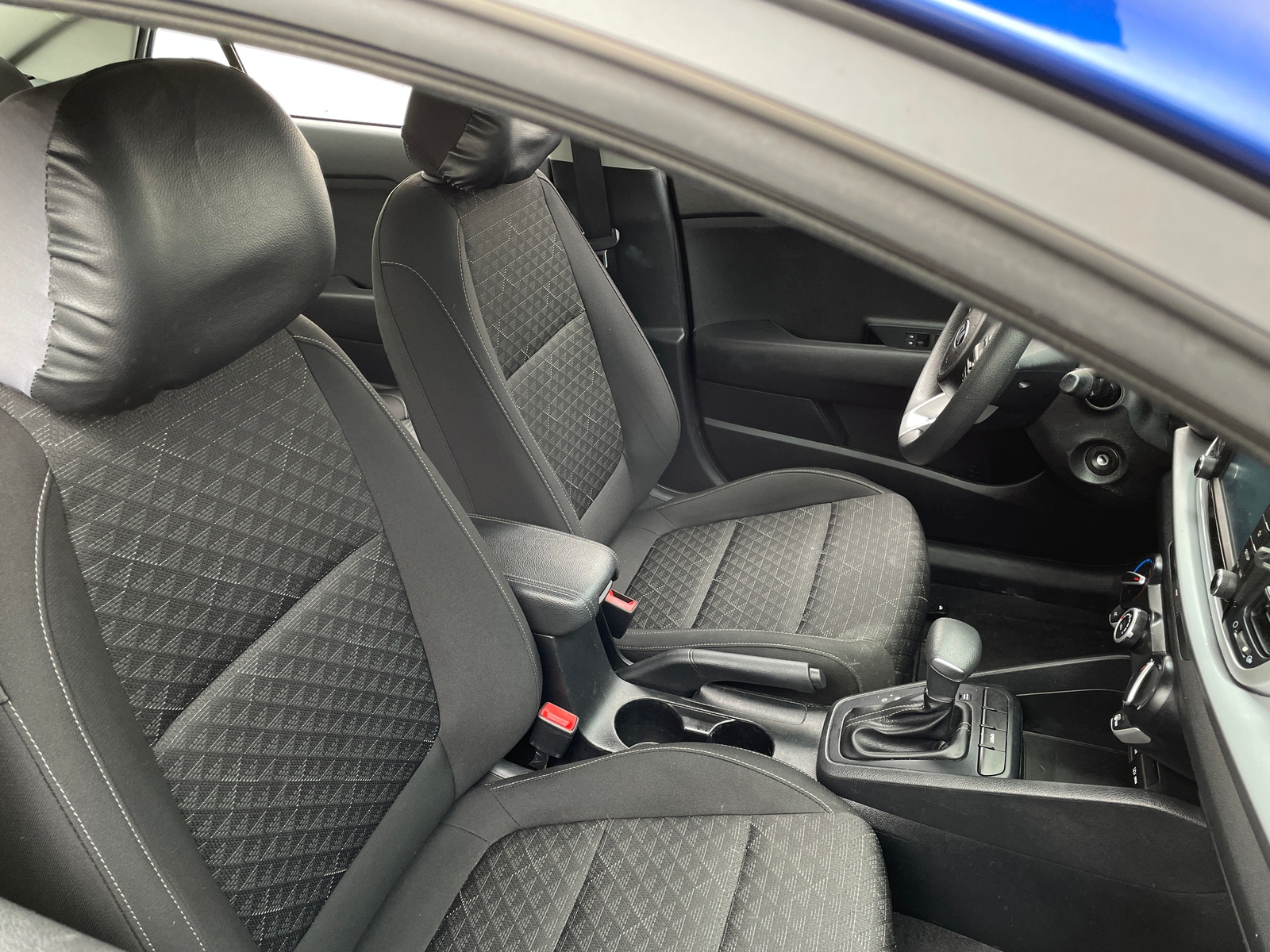 Thumbnail: 2020 Kia Rio - 2