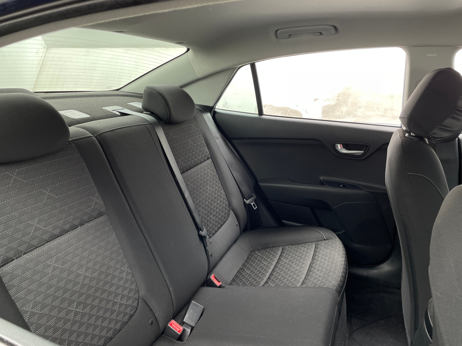 Thumbnail: 2020 Kia Rio - 6