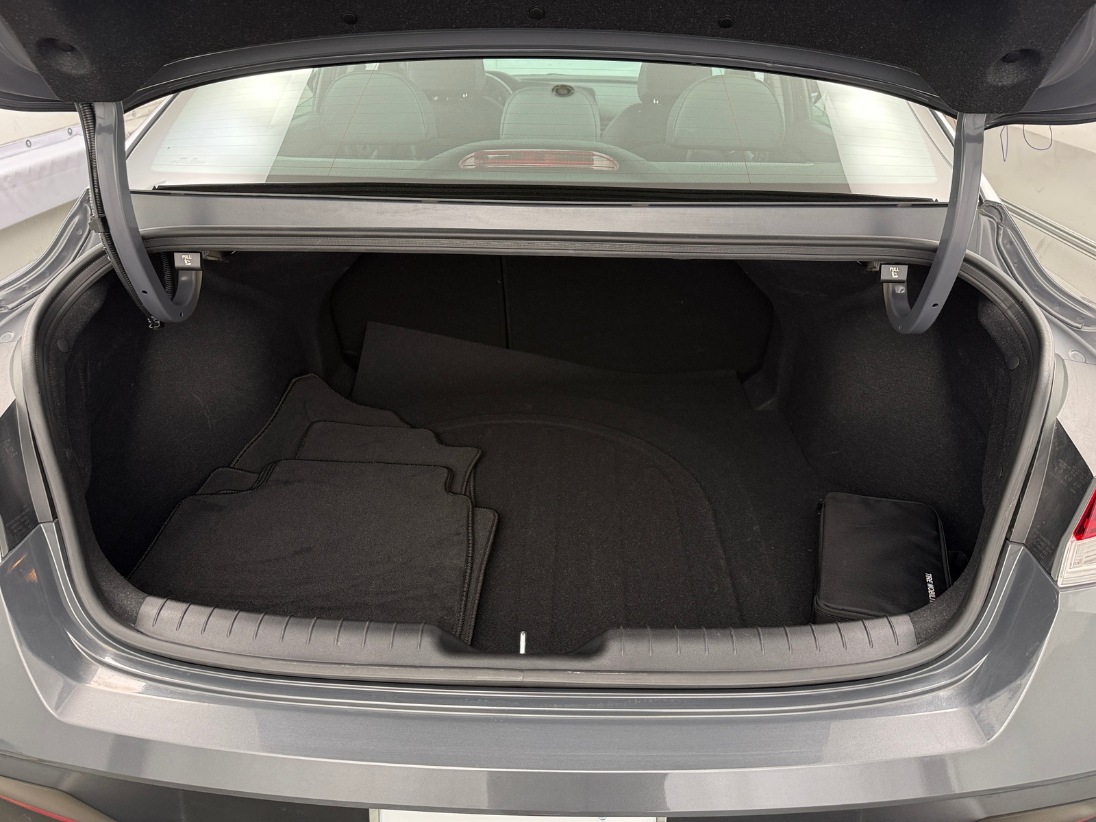 Thumbnail: 2024 Hyundai Elantra - 6