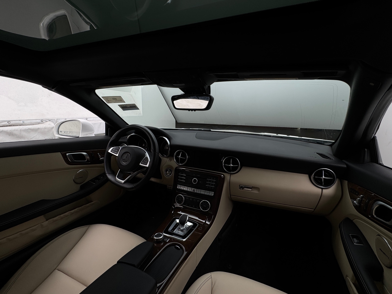 Thumbnail: 2020 Mercedes-Benz SLC - 2