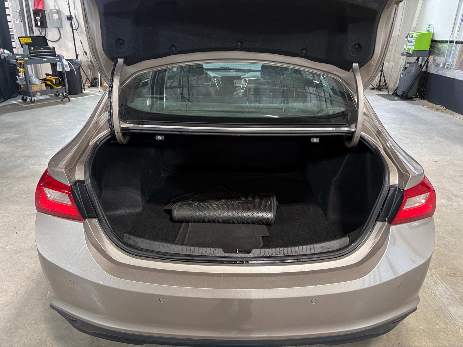 Thumbnail: 2023 Chevrolet Malibu - 7