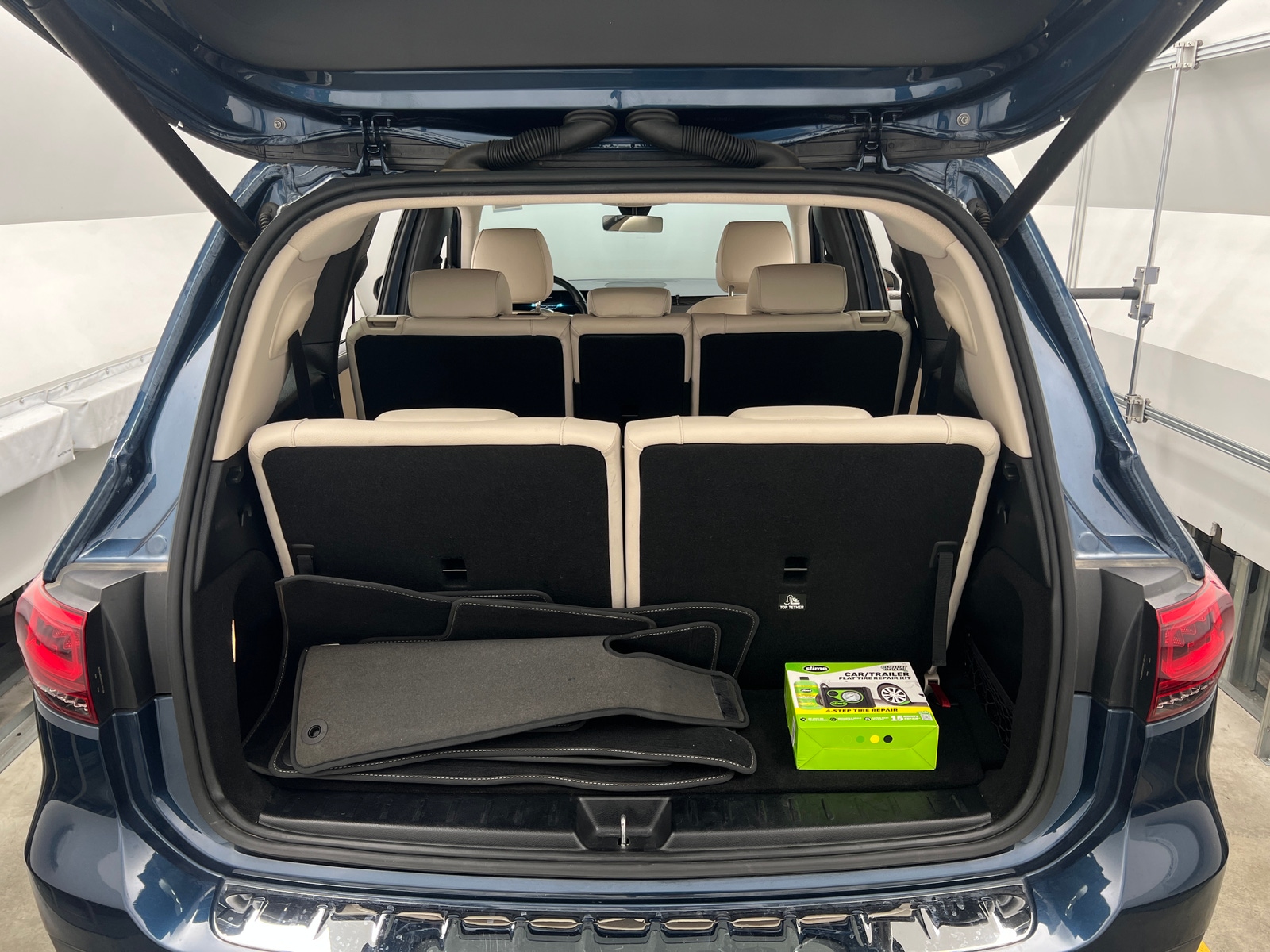 Thumbnail: 2023 Mercedes-Benz GLB - 6