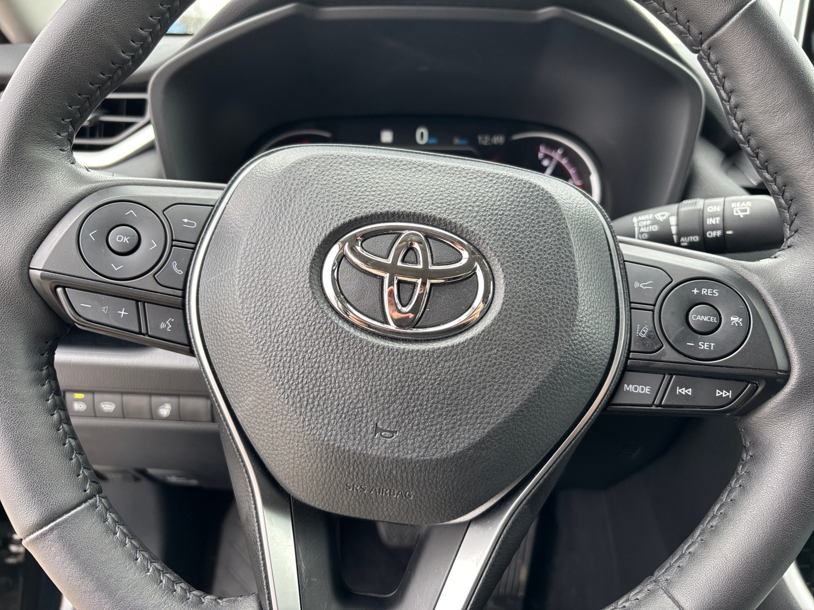 Thumbnail: 2025 Toyota RAV4 - 5