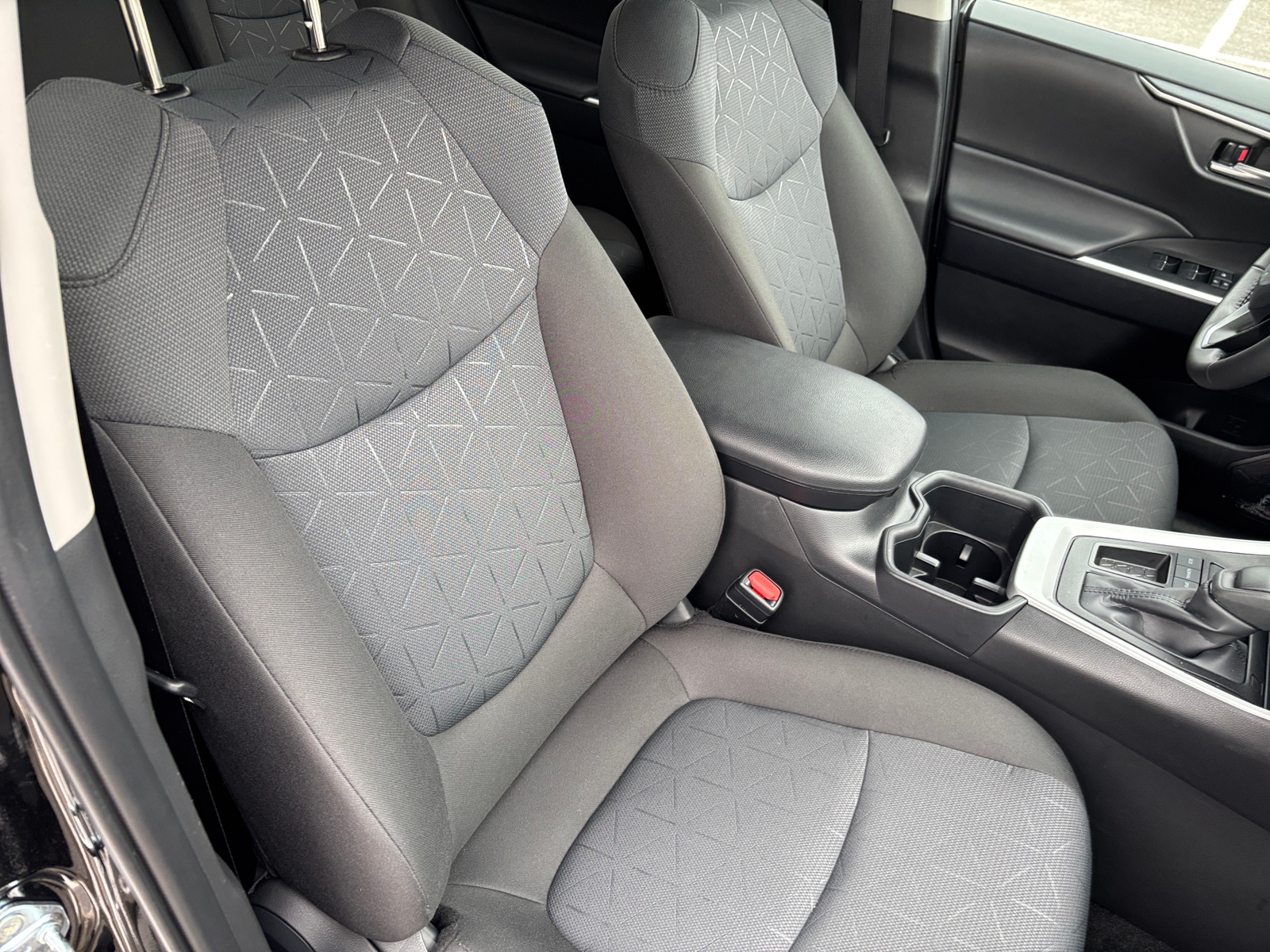 Thumbnail: 2025 Toyota RAV4 - 2