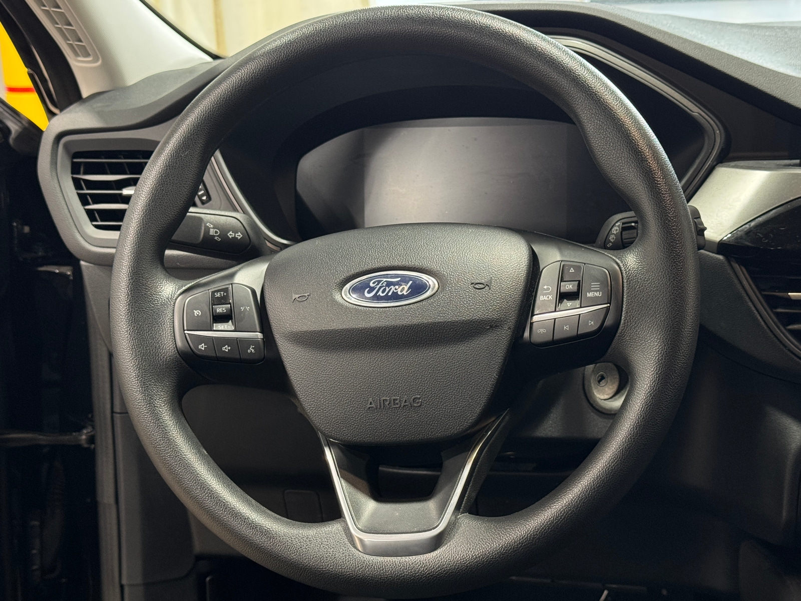 Thumbnail: 2023 Ford Escape - 5