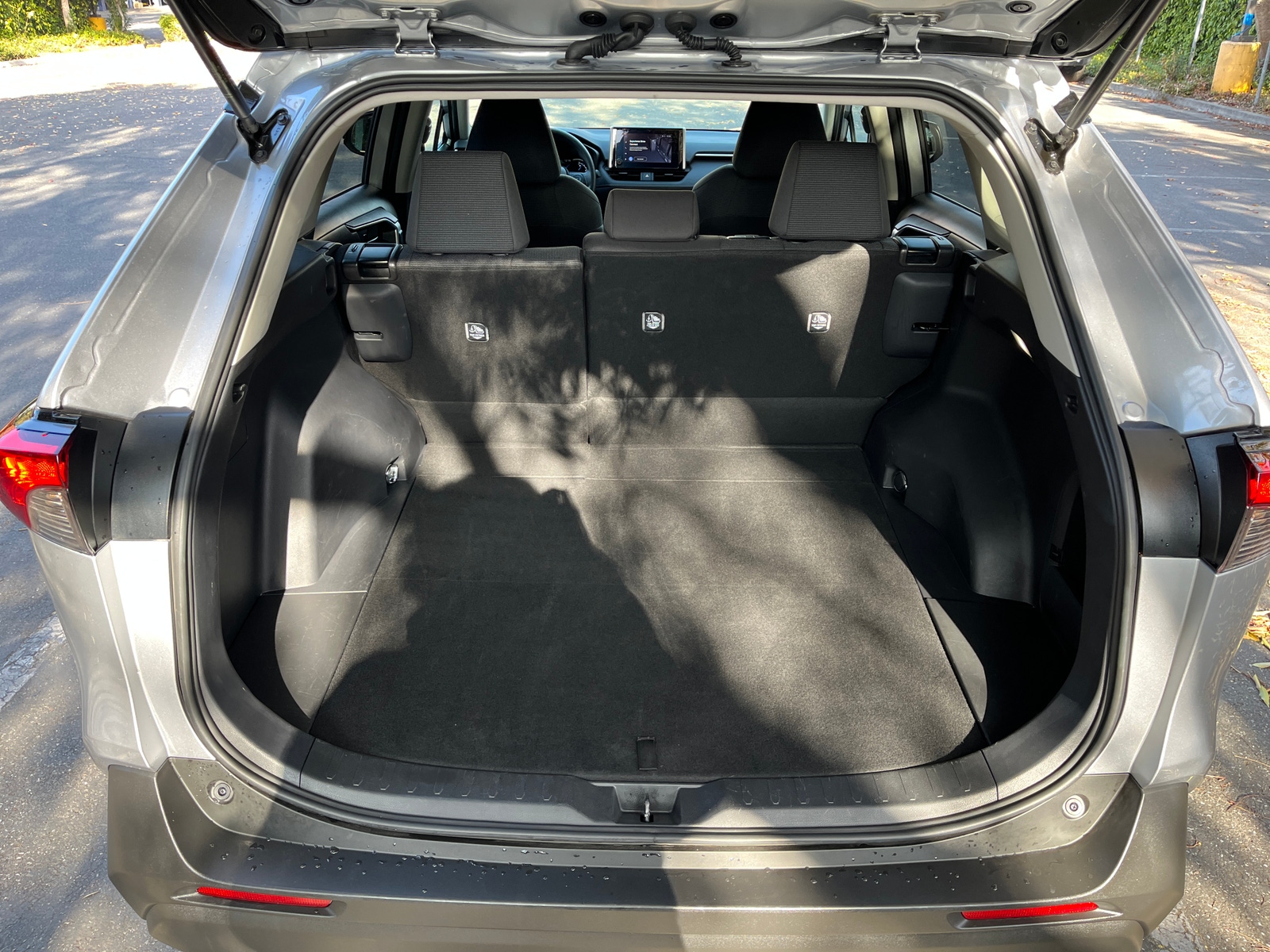 Thumbnail: 2025 Toyota RAV4 - 6