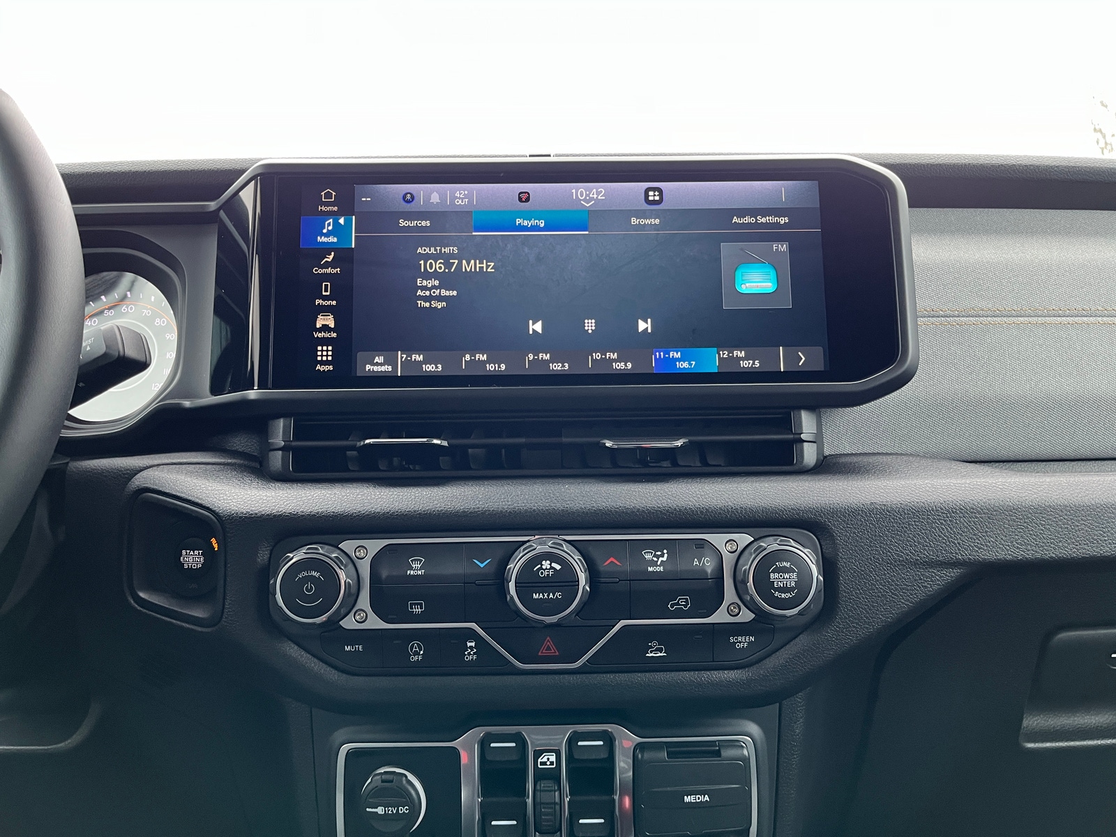 Thumbnail: 2025 Jeep Wrangler - 4