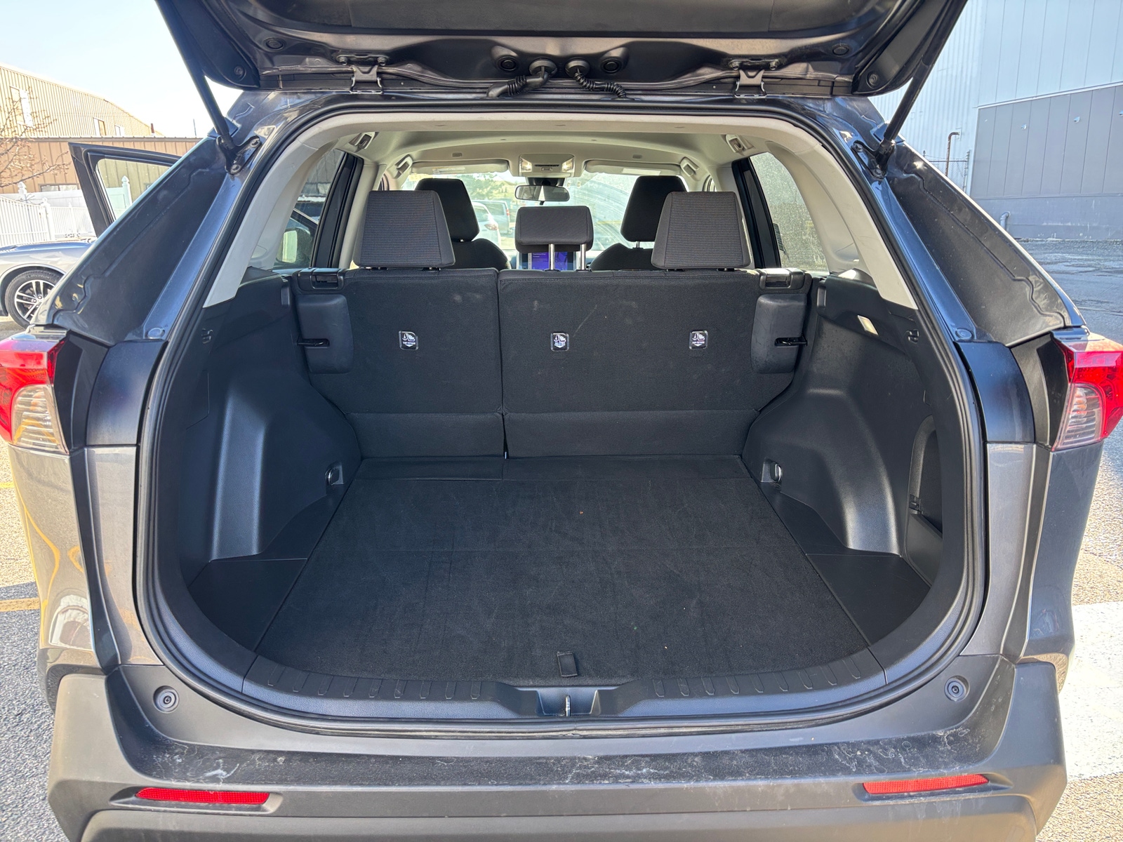 Thumbnail: 2025 Toyota RAV4 - 5